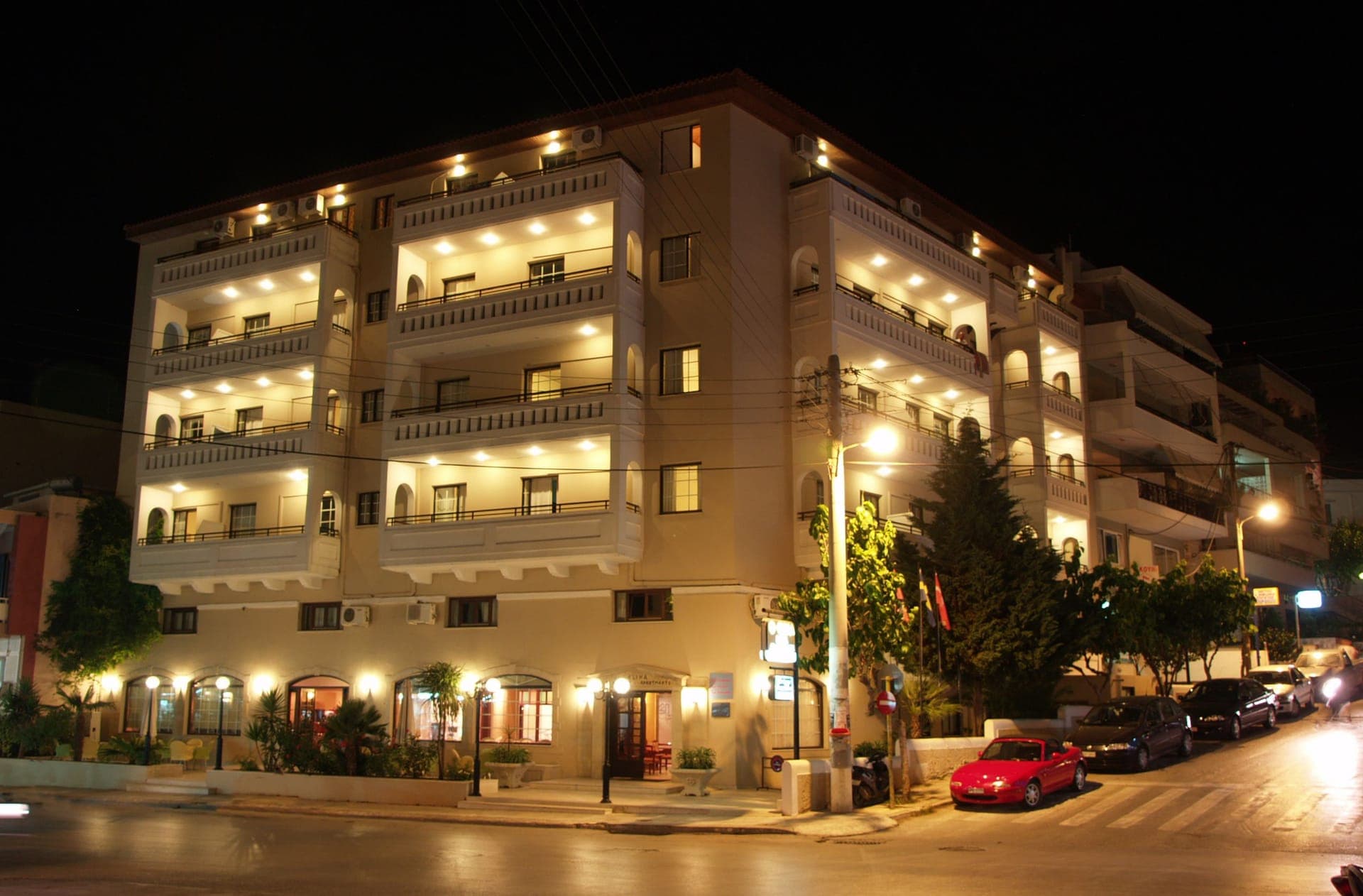 properties-ELINAHOT-0.jpg