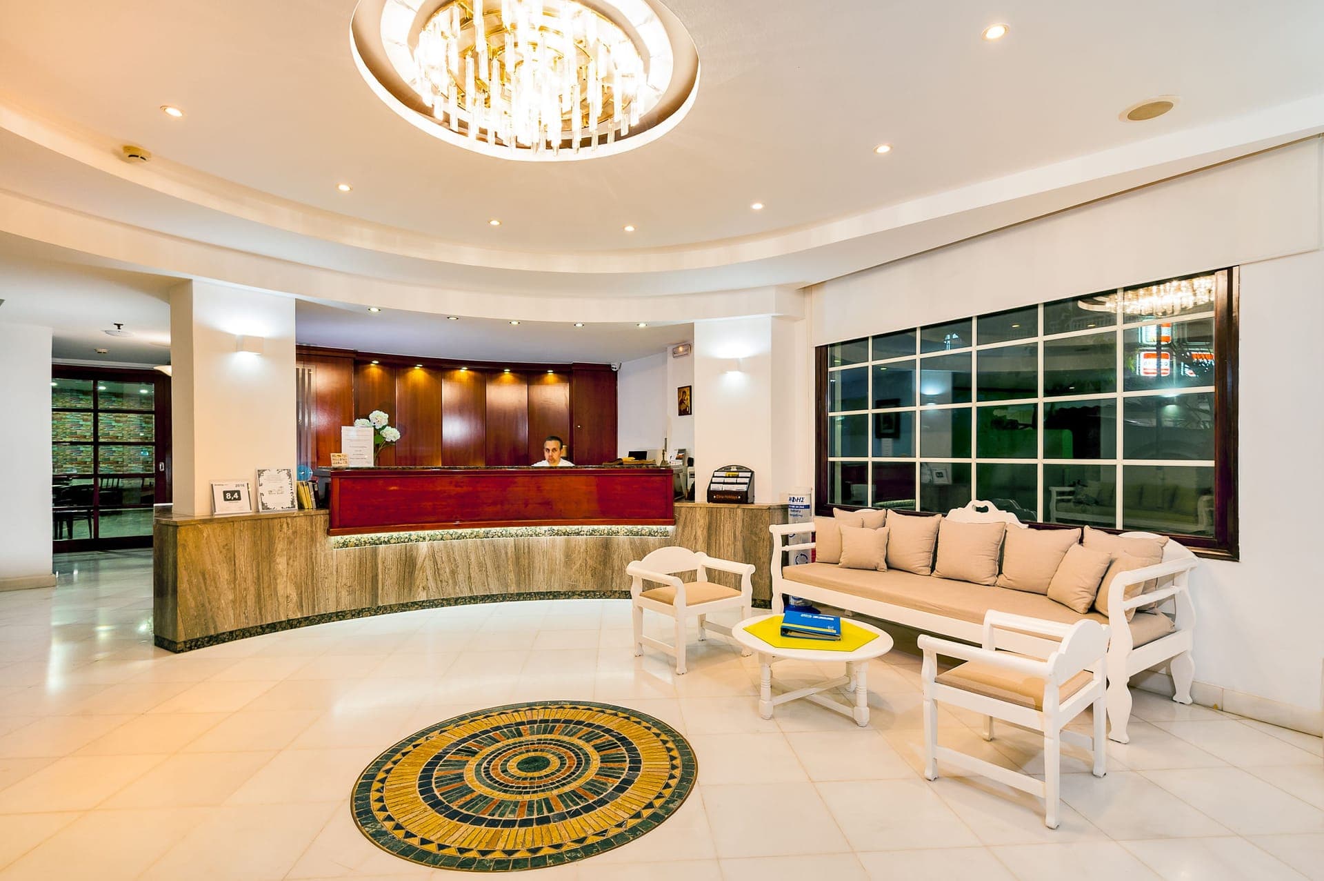 properties-ELINAHOT-1.jpg