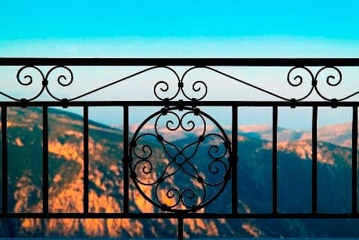 properties-ELLINONT-0.jpg
