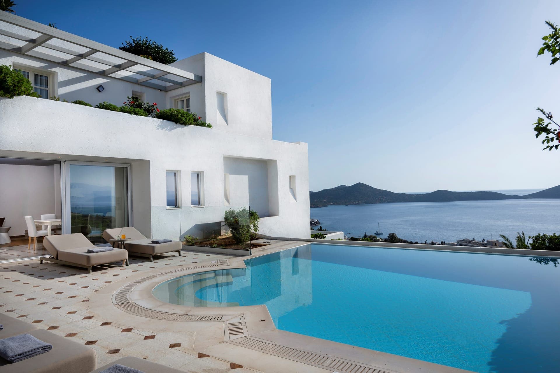 properties-ELOUNDAGVS-0.jpg