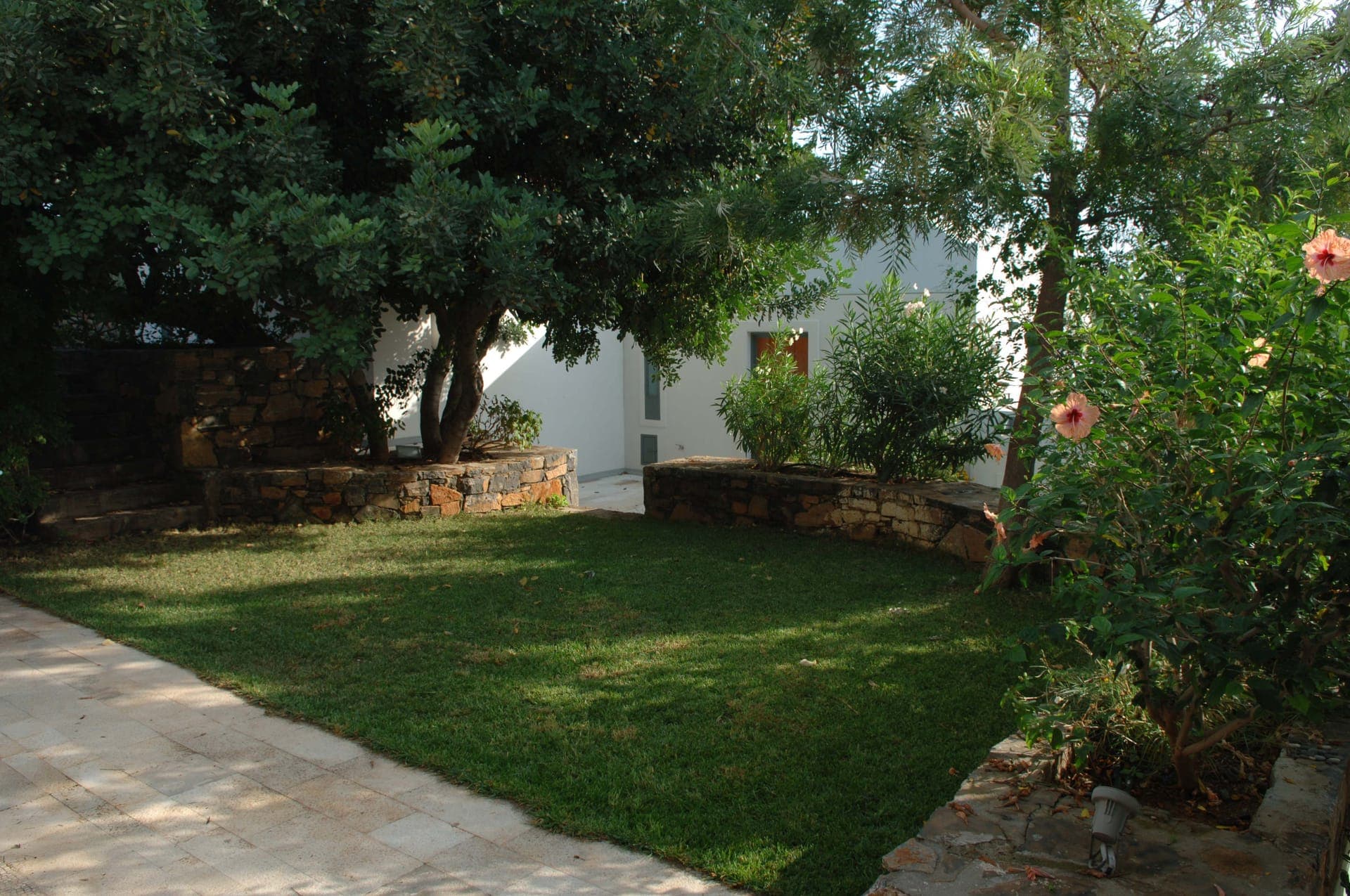 properties-ELOUNDAVIS-4.jpg