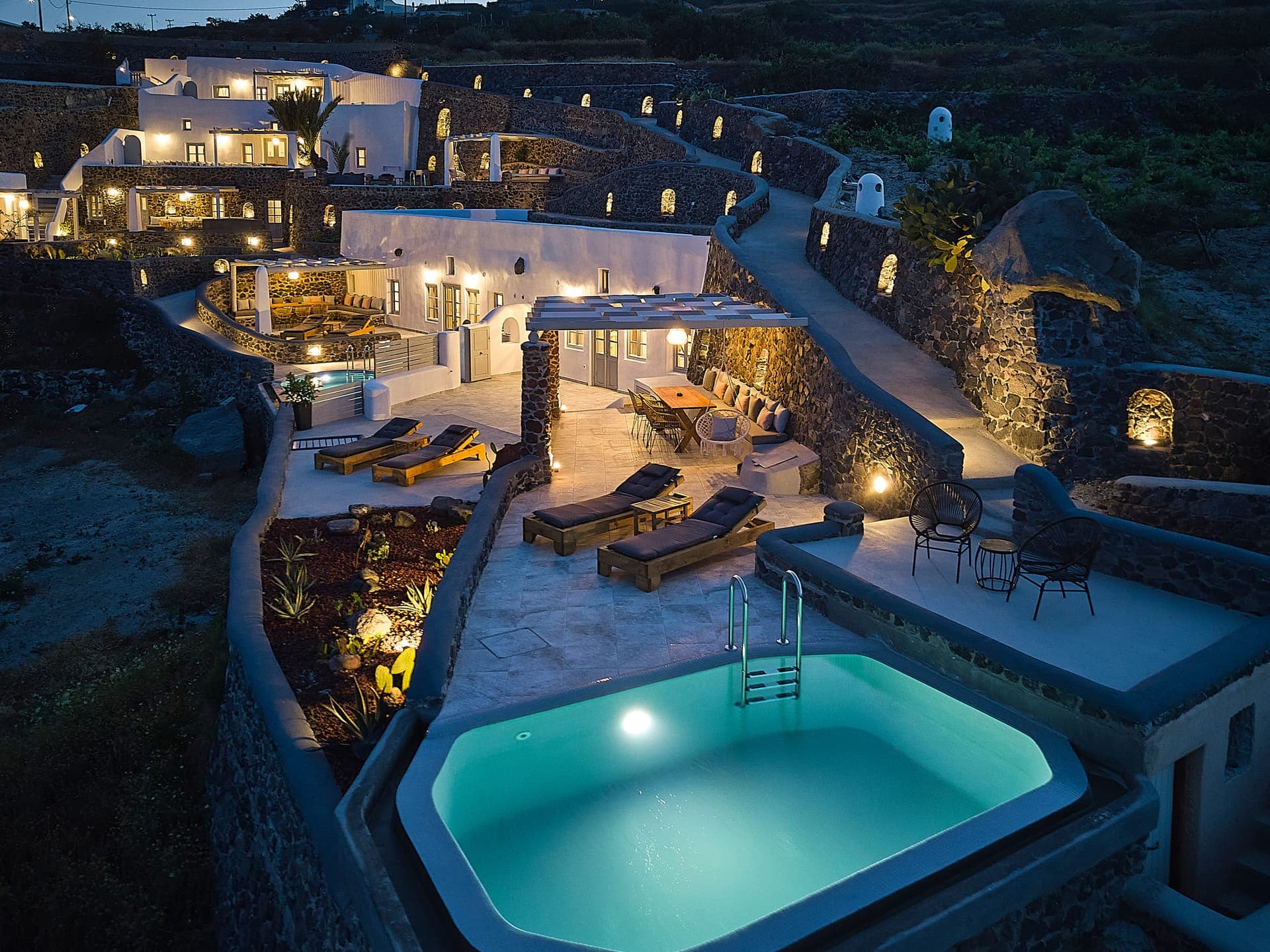 properties-ELVERANO-0.jpg