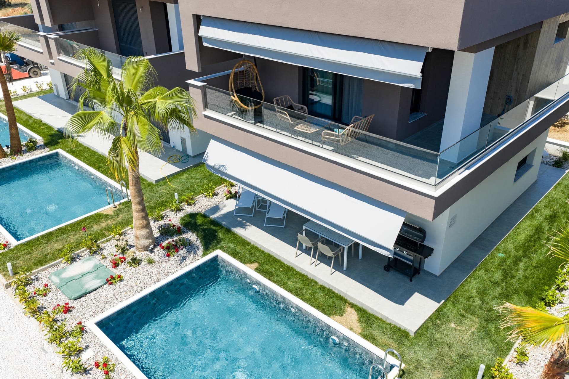 properties-EMERALDISL-3.jpg