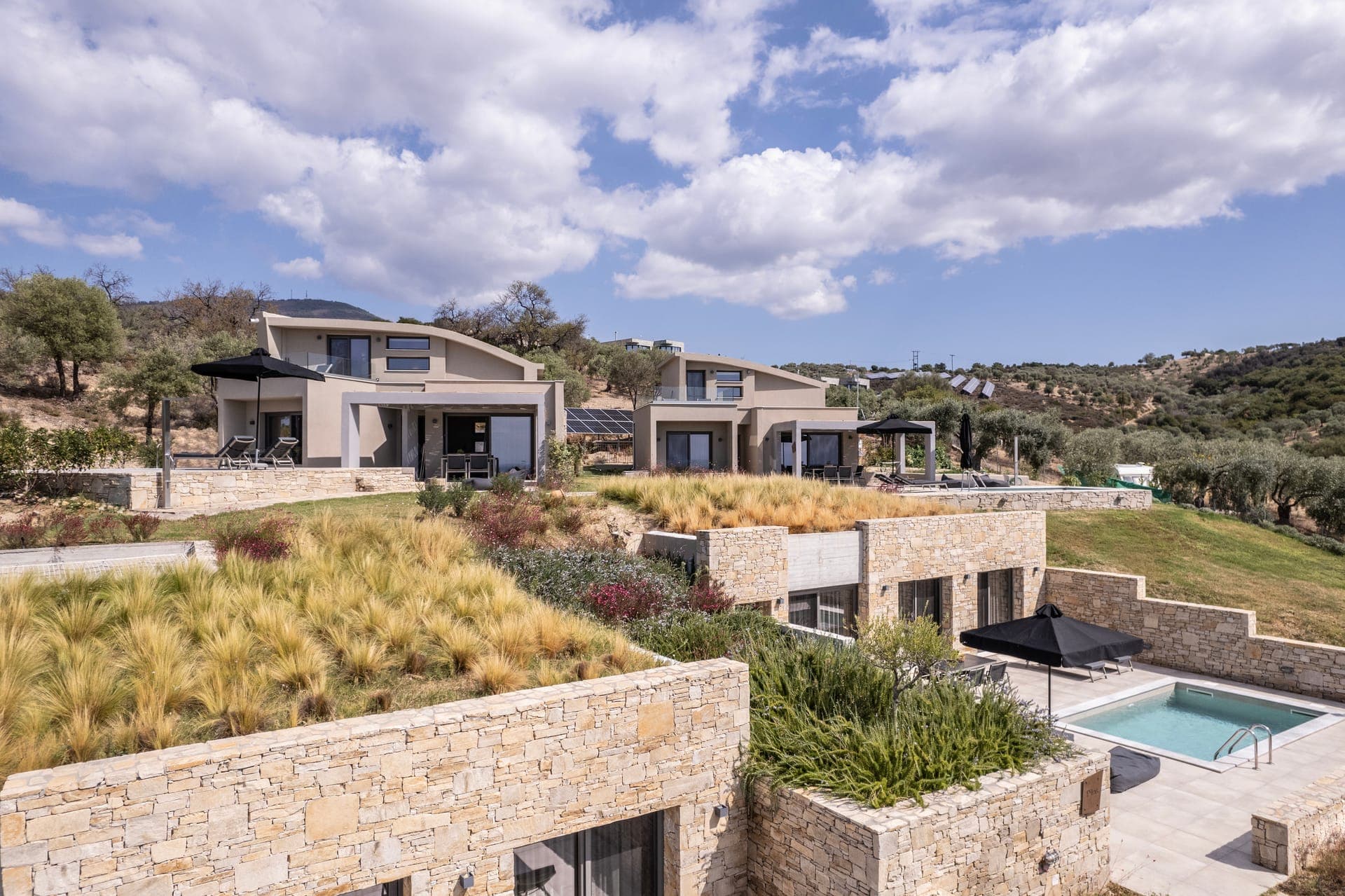 properties-FARISTONE-1.jpg
