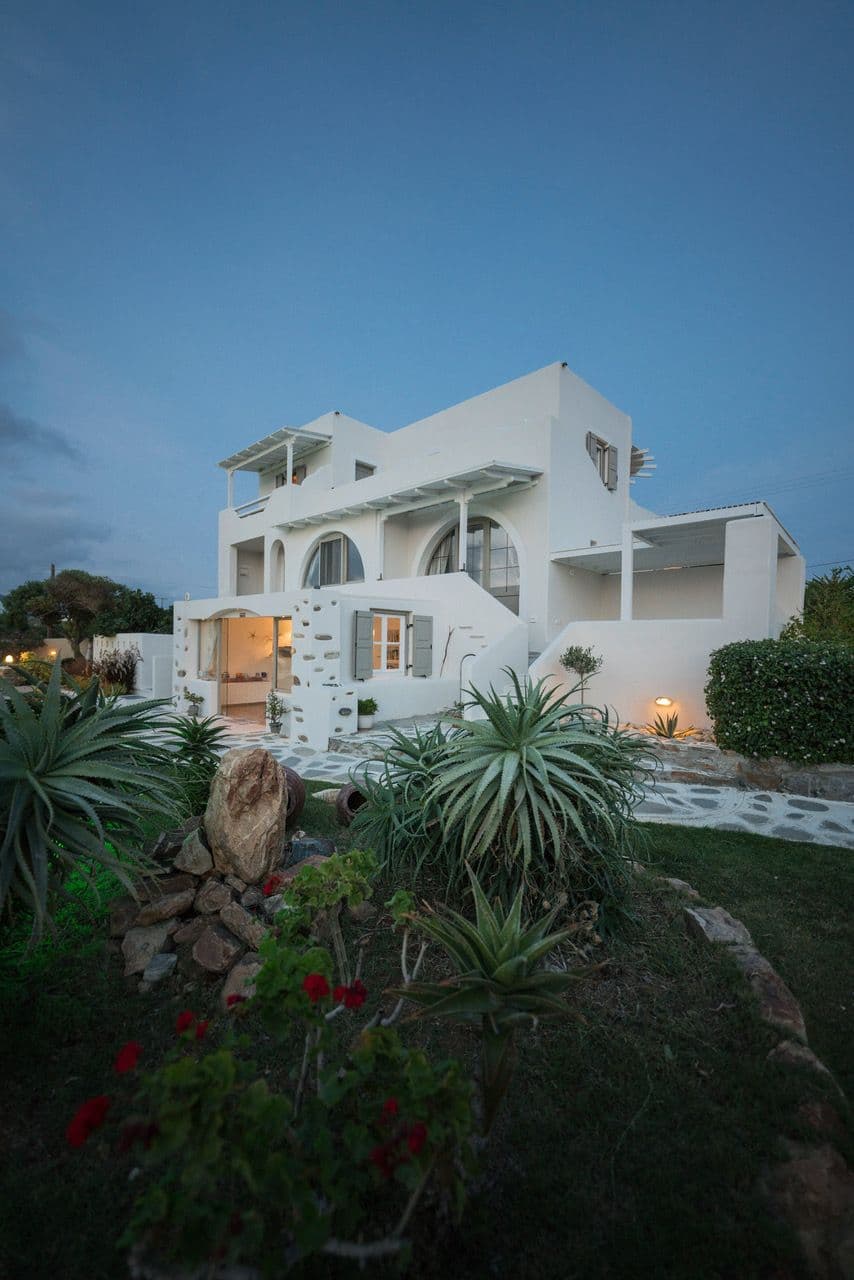properties-FAROS-1.jpg