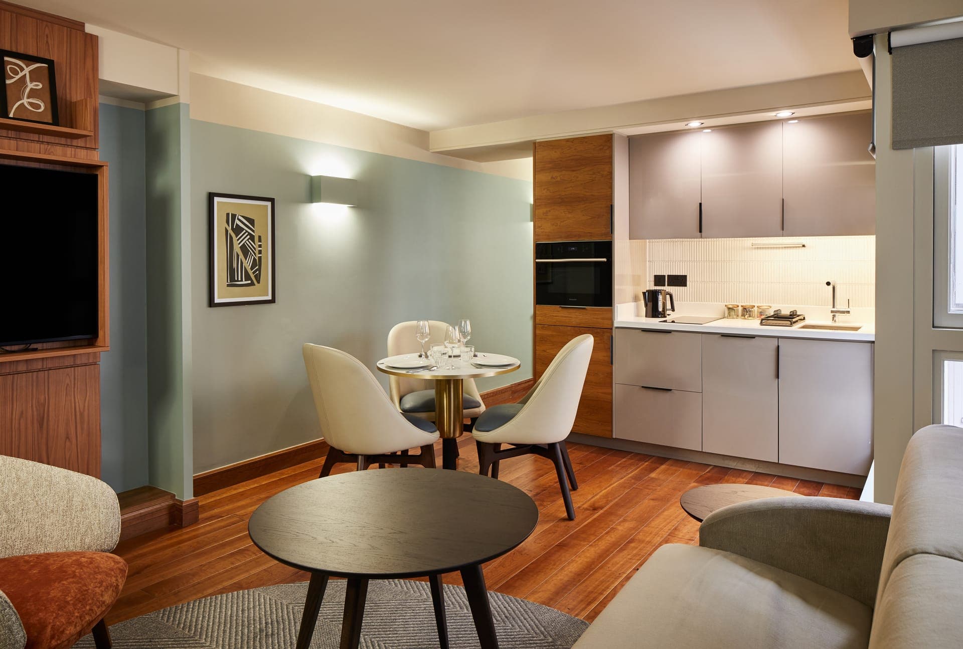 properties-FARRINGDON-2.jpg