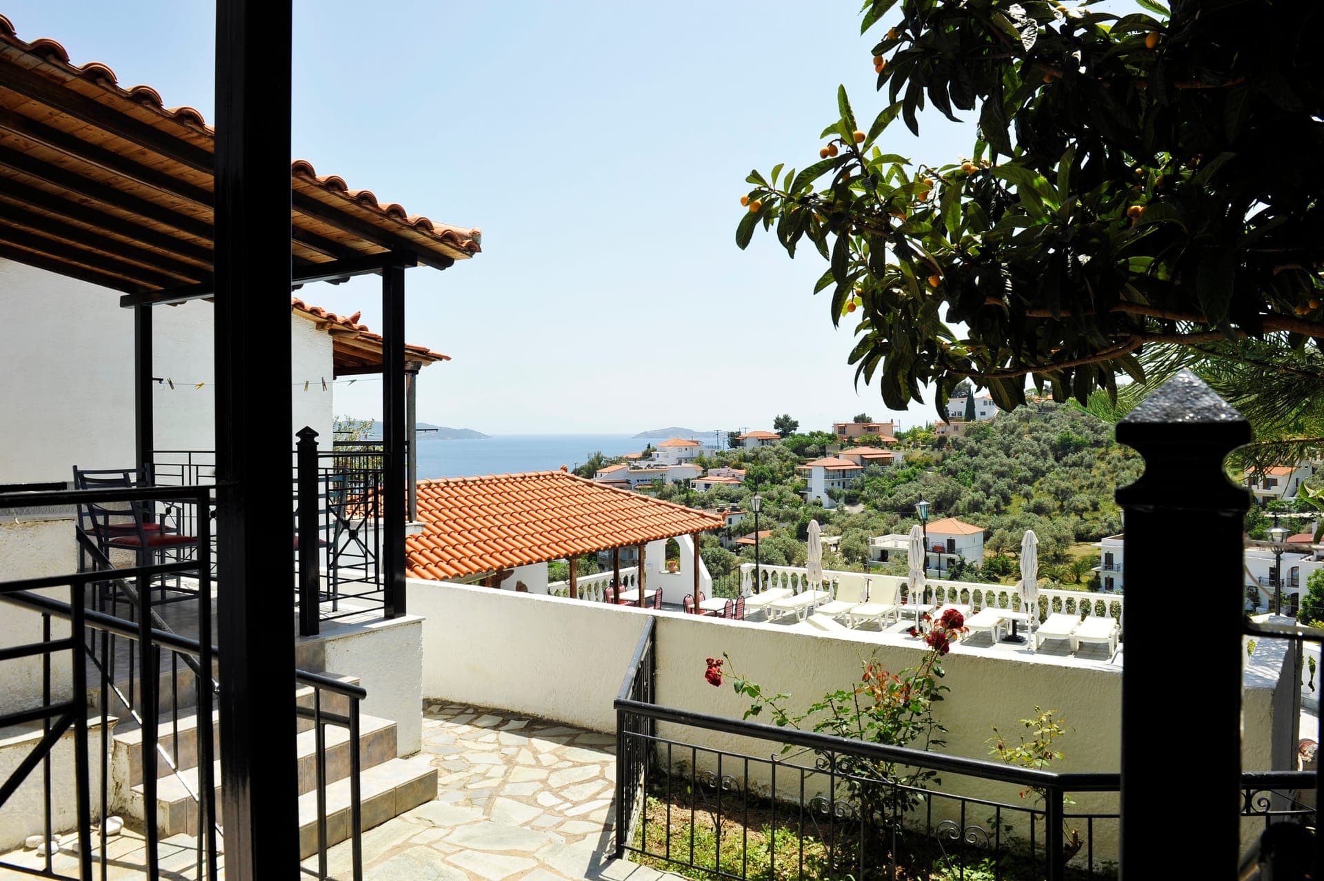 properties-FENGAROSST-2.jpg
