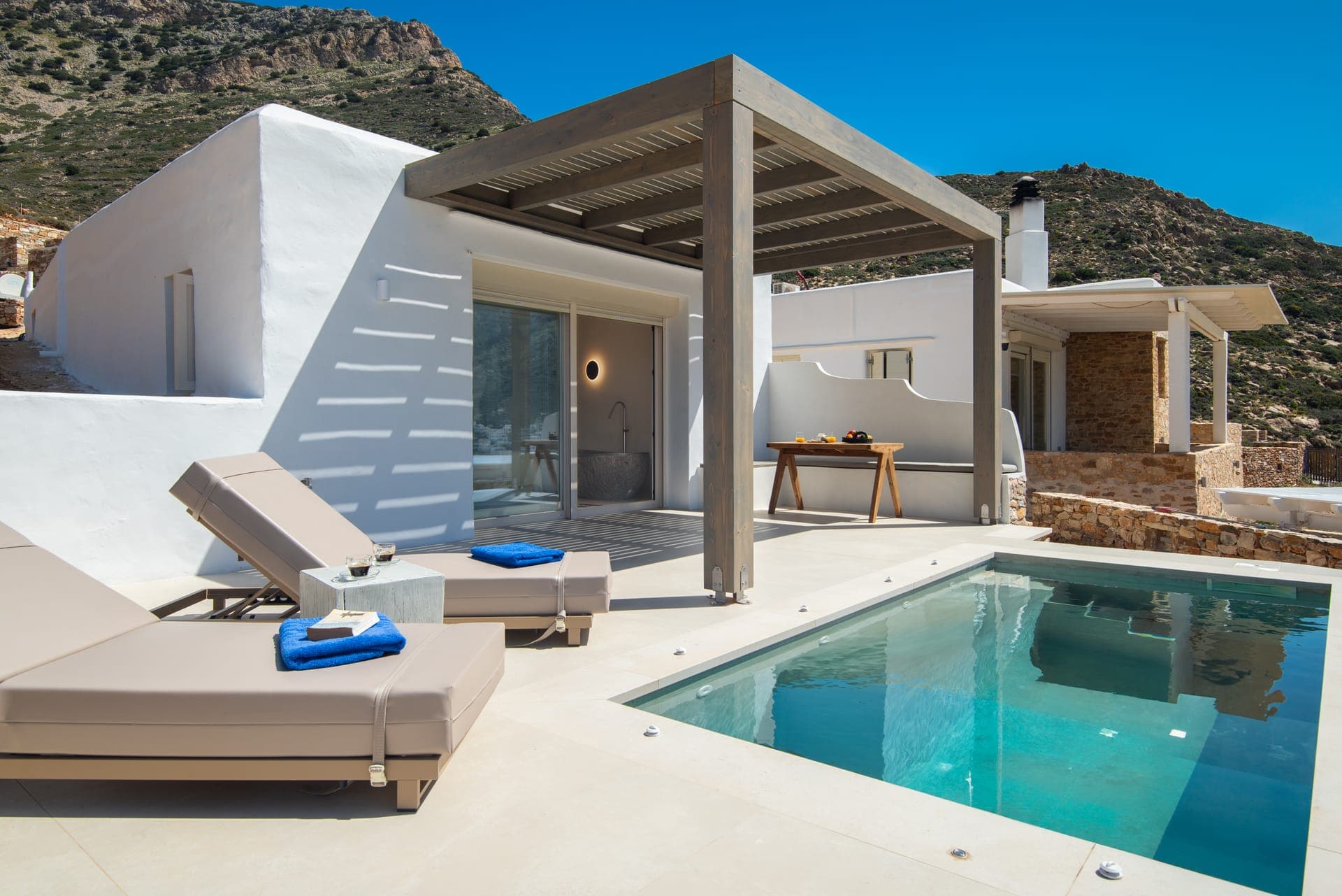 properties-FILADAKI-3.jpg