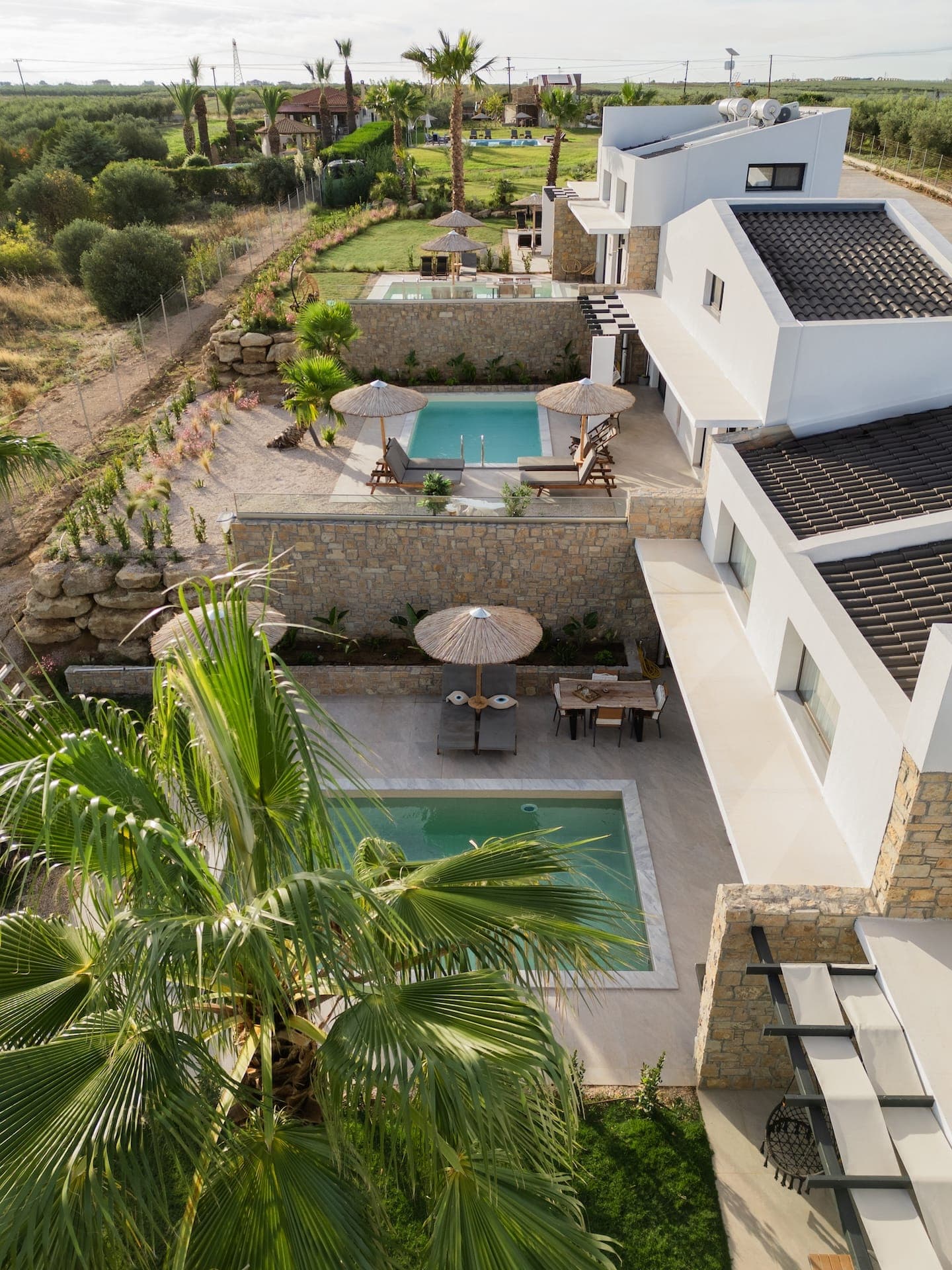 properties-FLAMINGOLI-1.jpg