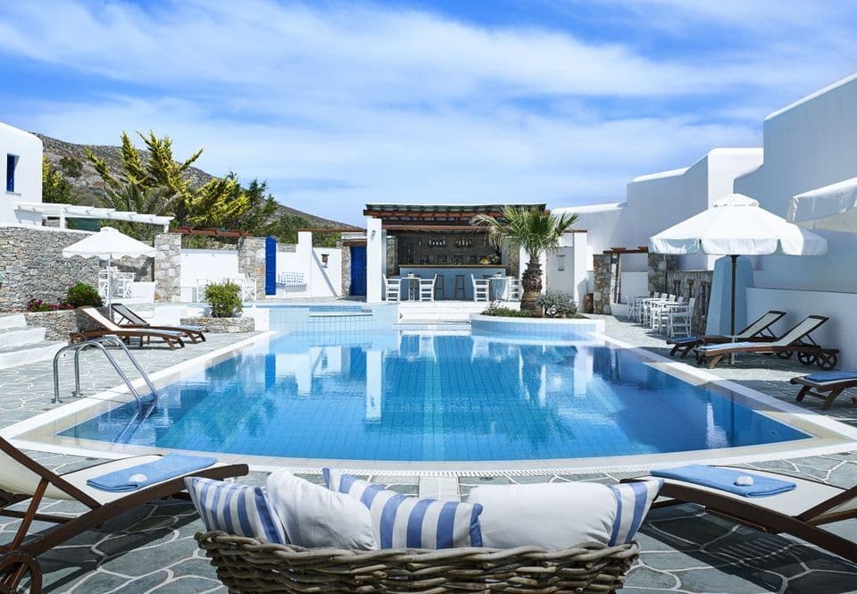 properties-FOLEGANDR-0.jpg