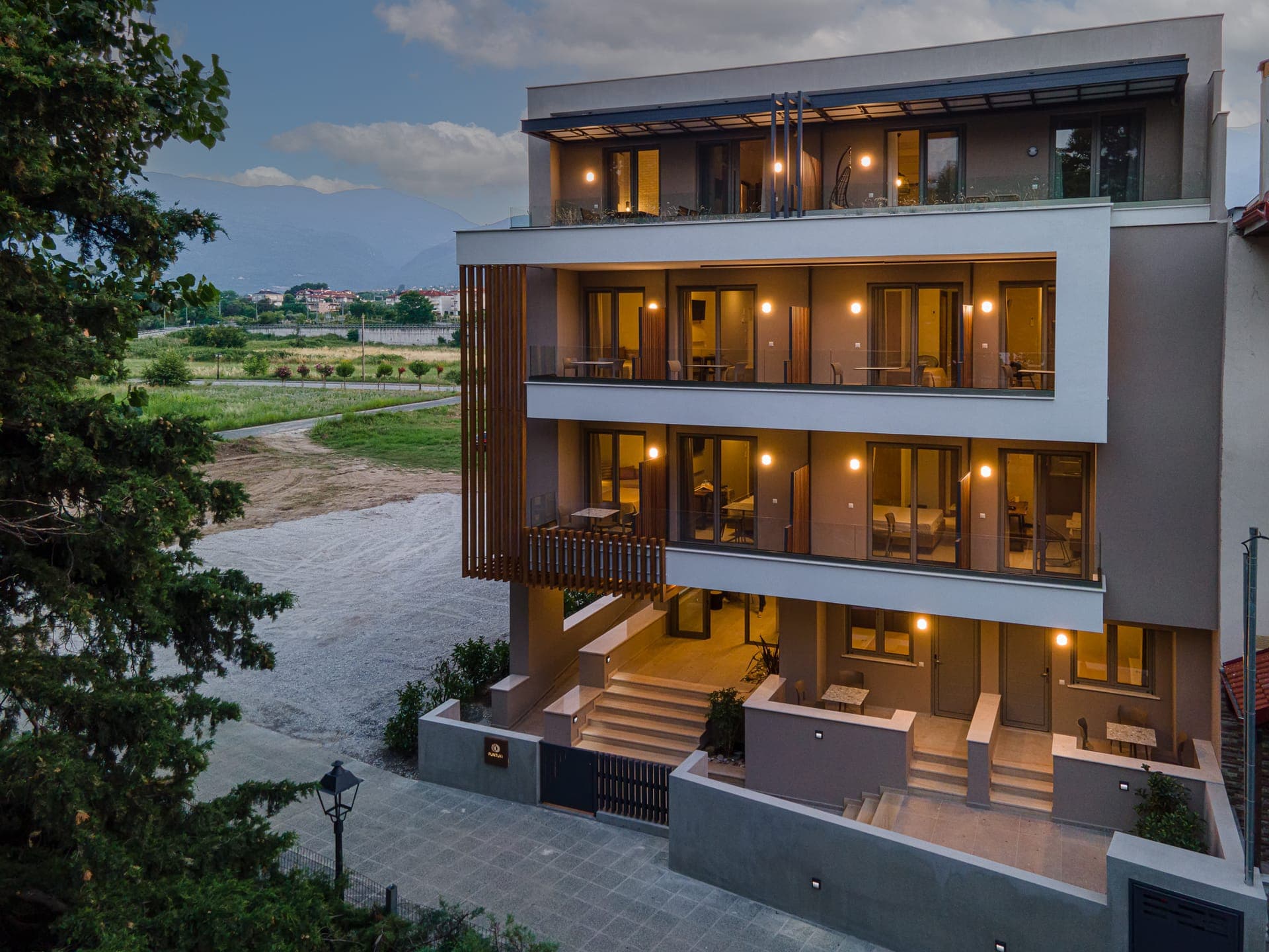 properties-FUNTUKI-0.jpg