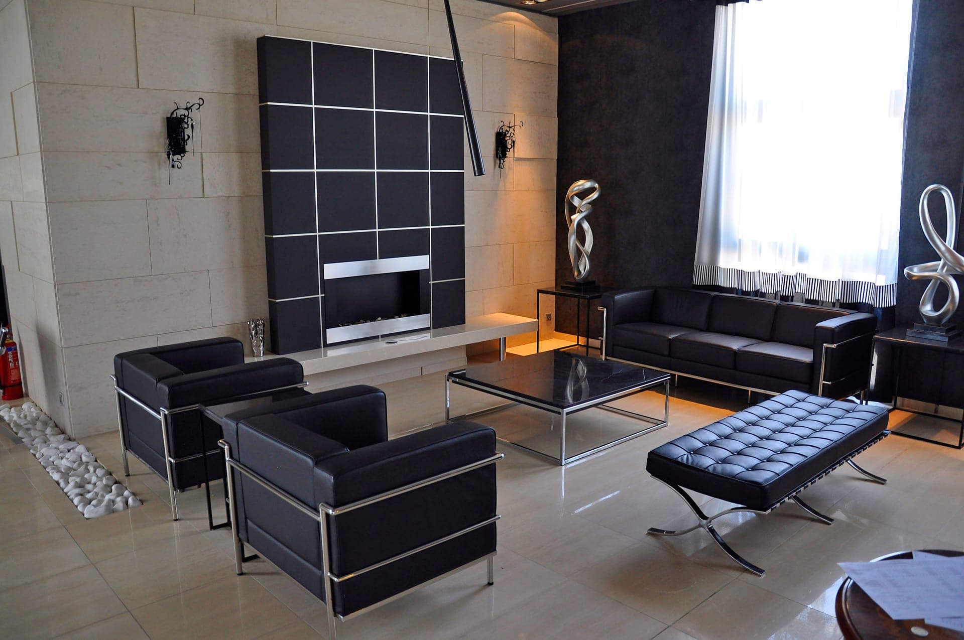 properties-GALLERYART-0.jpg