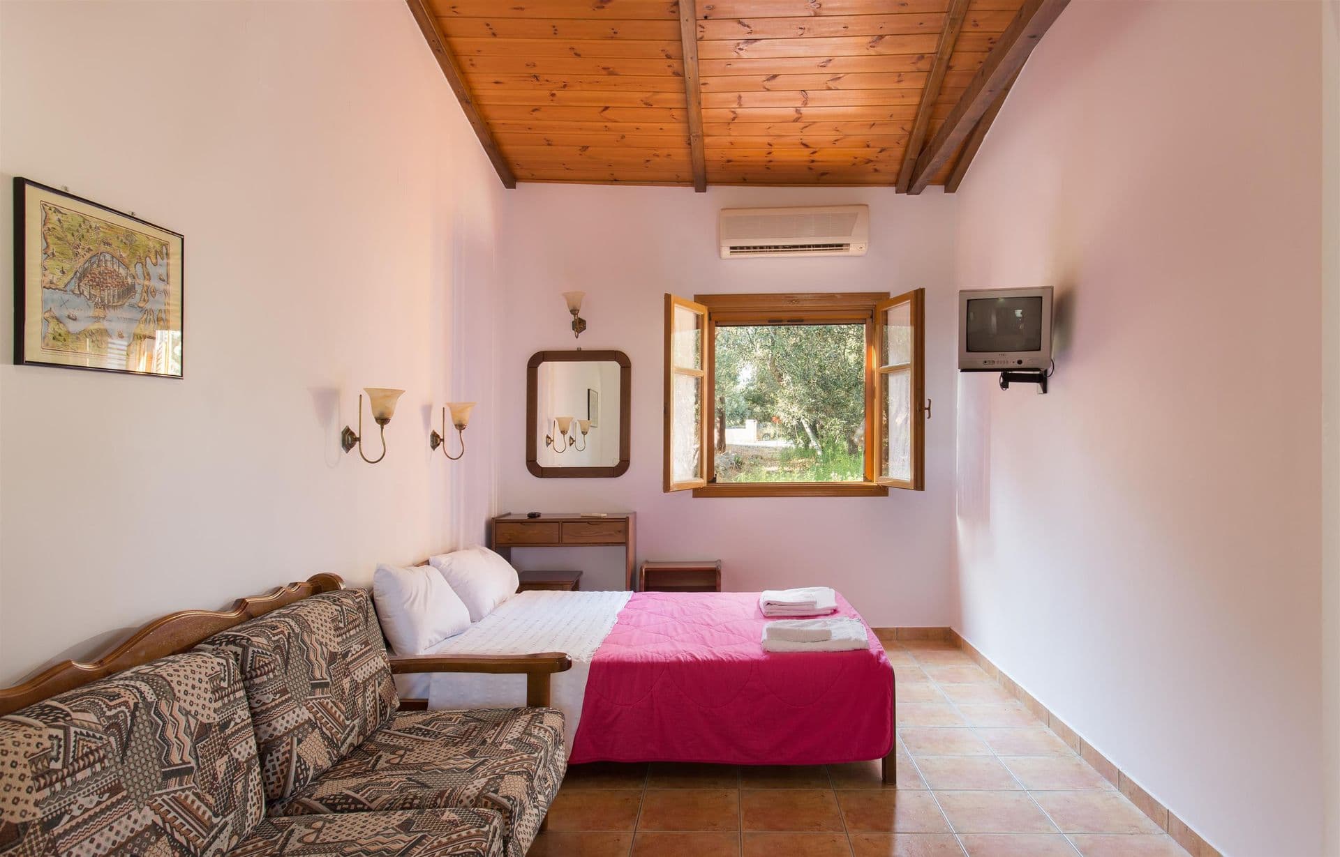 properties-GEORGIAHOU-2.jpg