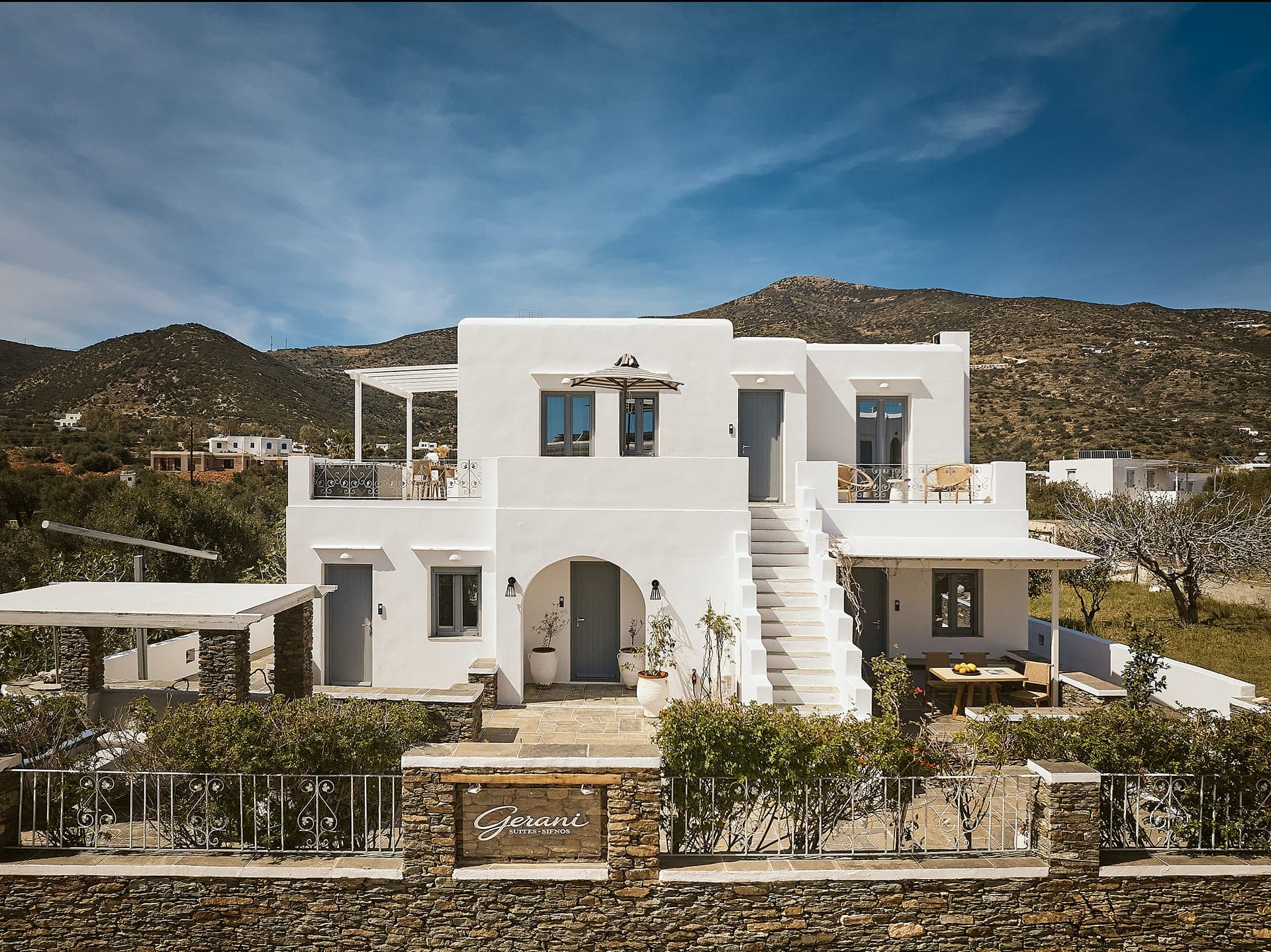 properties-GERANISUIT-1.jpg