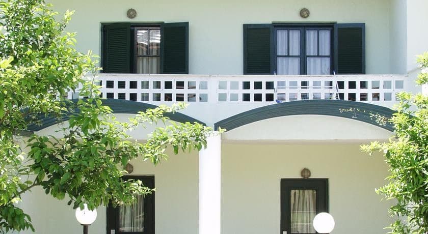 properties-GIANNIKOS-0.jpg