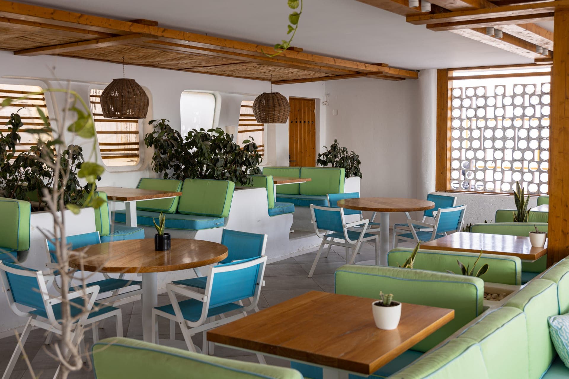 properties-GLYKERIA-4.jpg