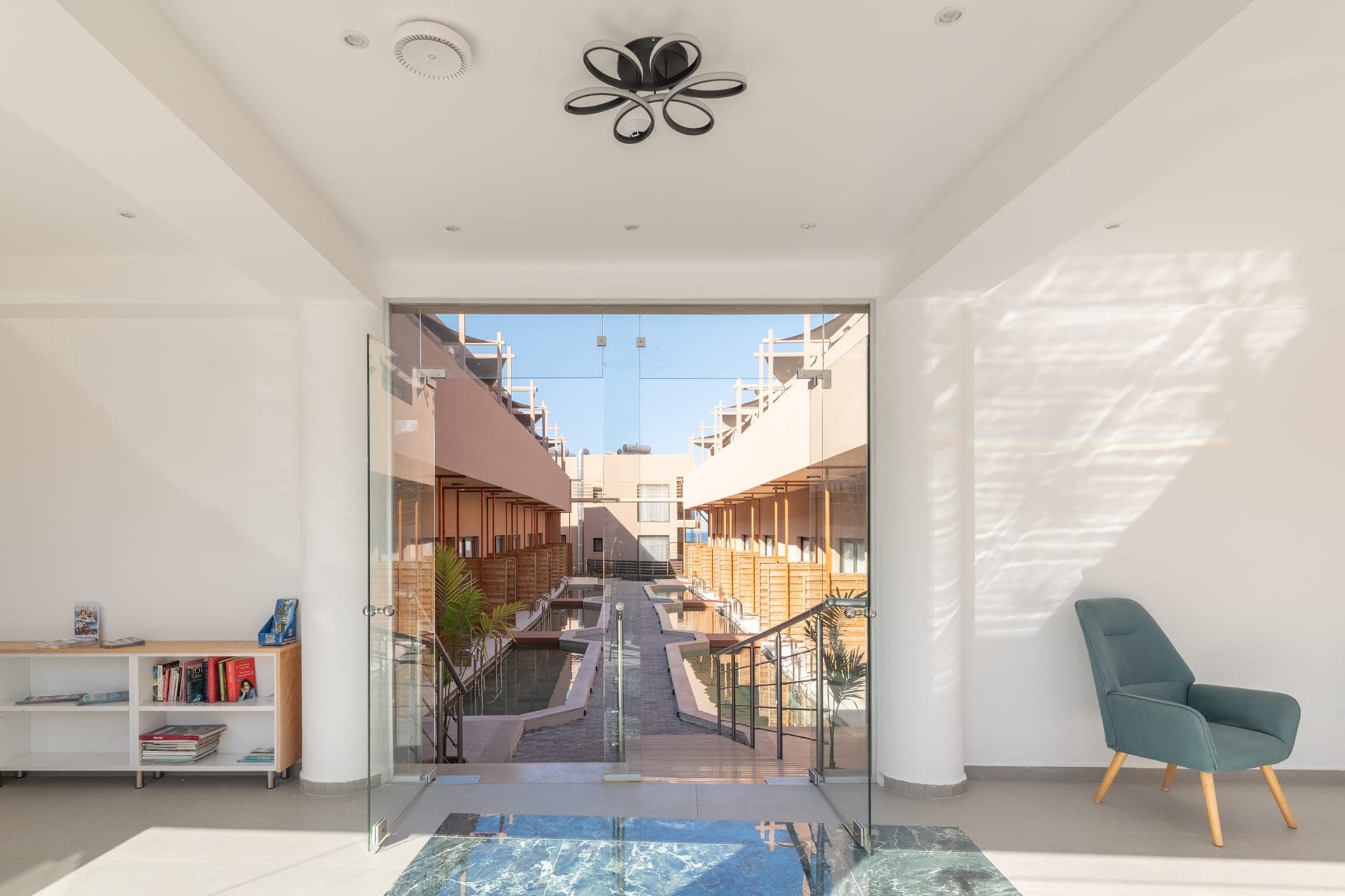 properties-GOLDENBEE-3.jpg