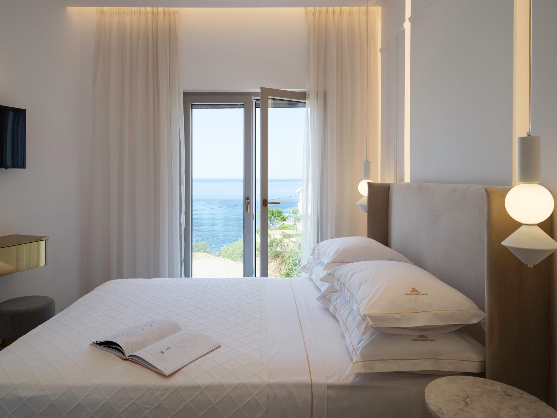 properties-GOLDENLUXS-2.jpg