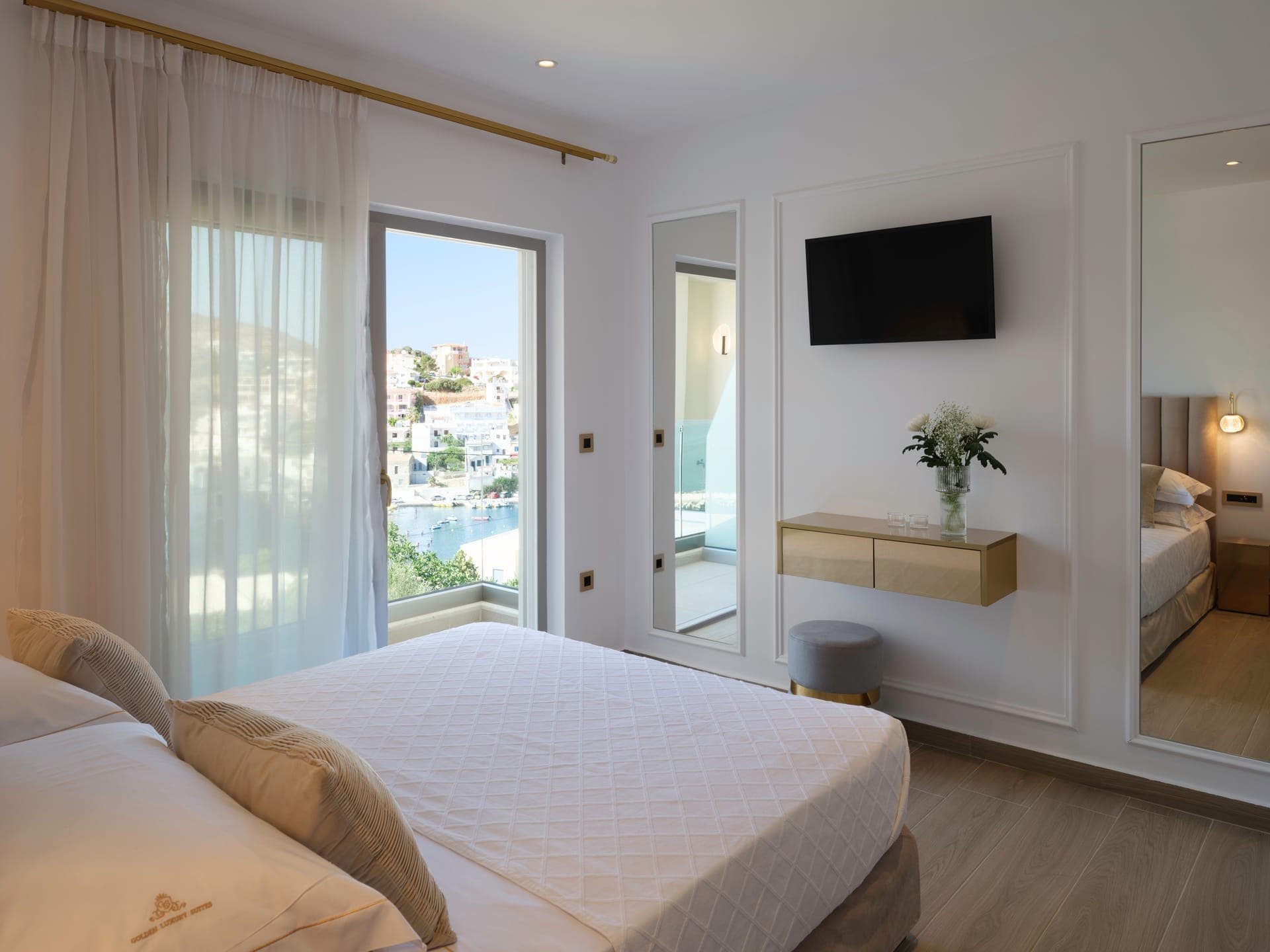 properties-GOLDENLUXS-3.jpg