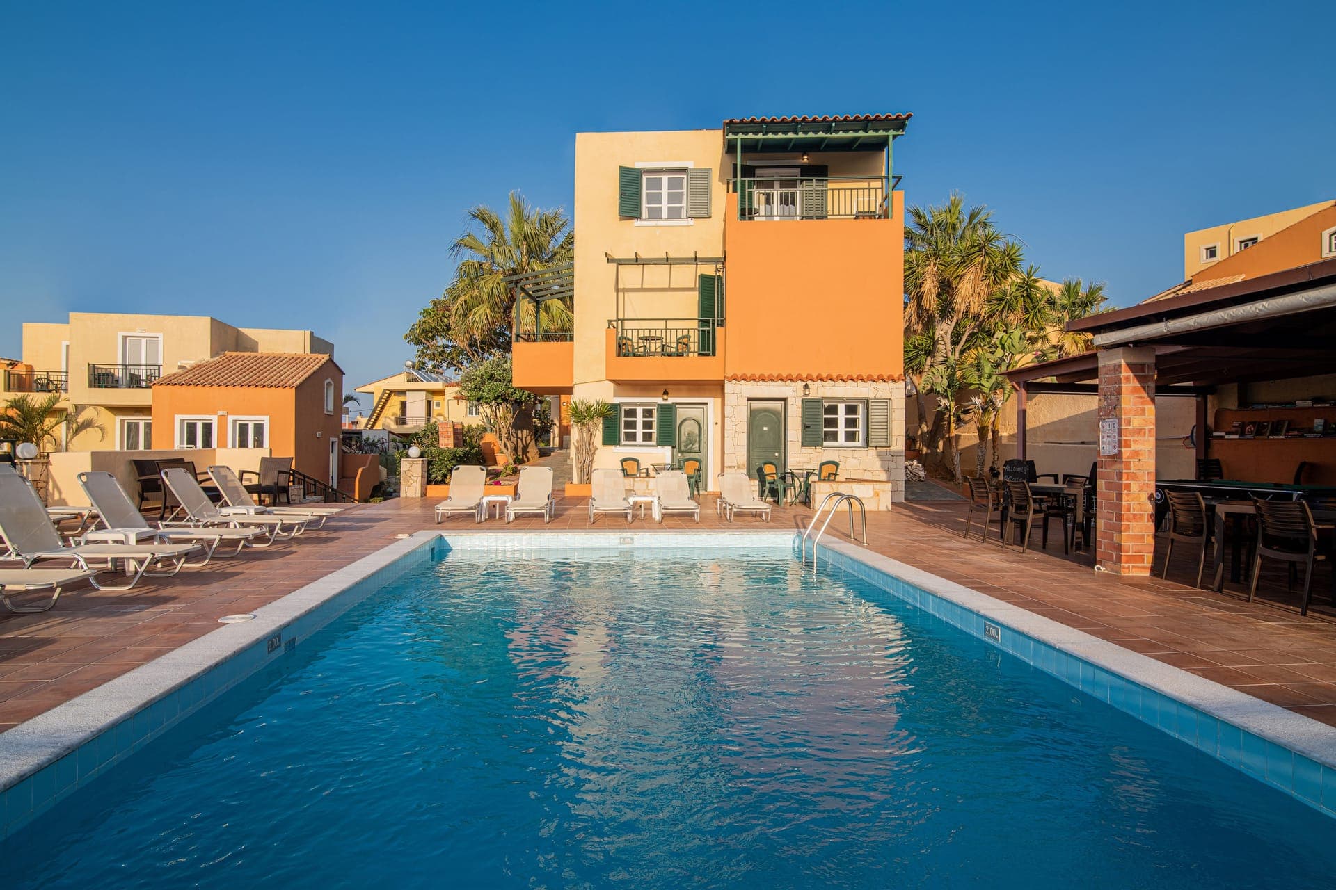 properties-GOLDENVAL-0.jpg