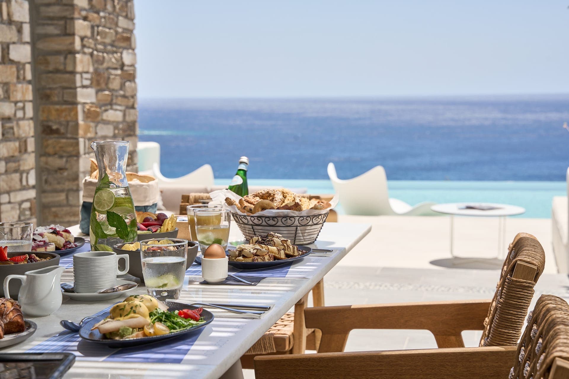properties-GRANDBLUE-1.jpg