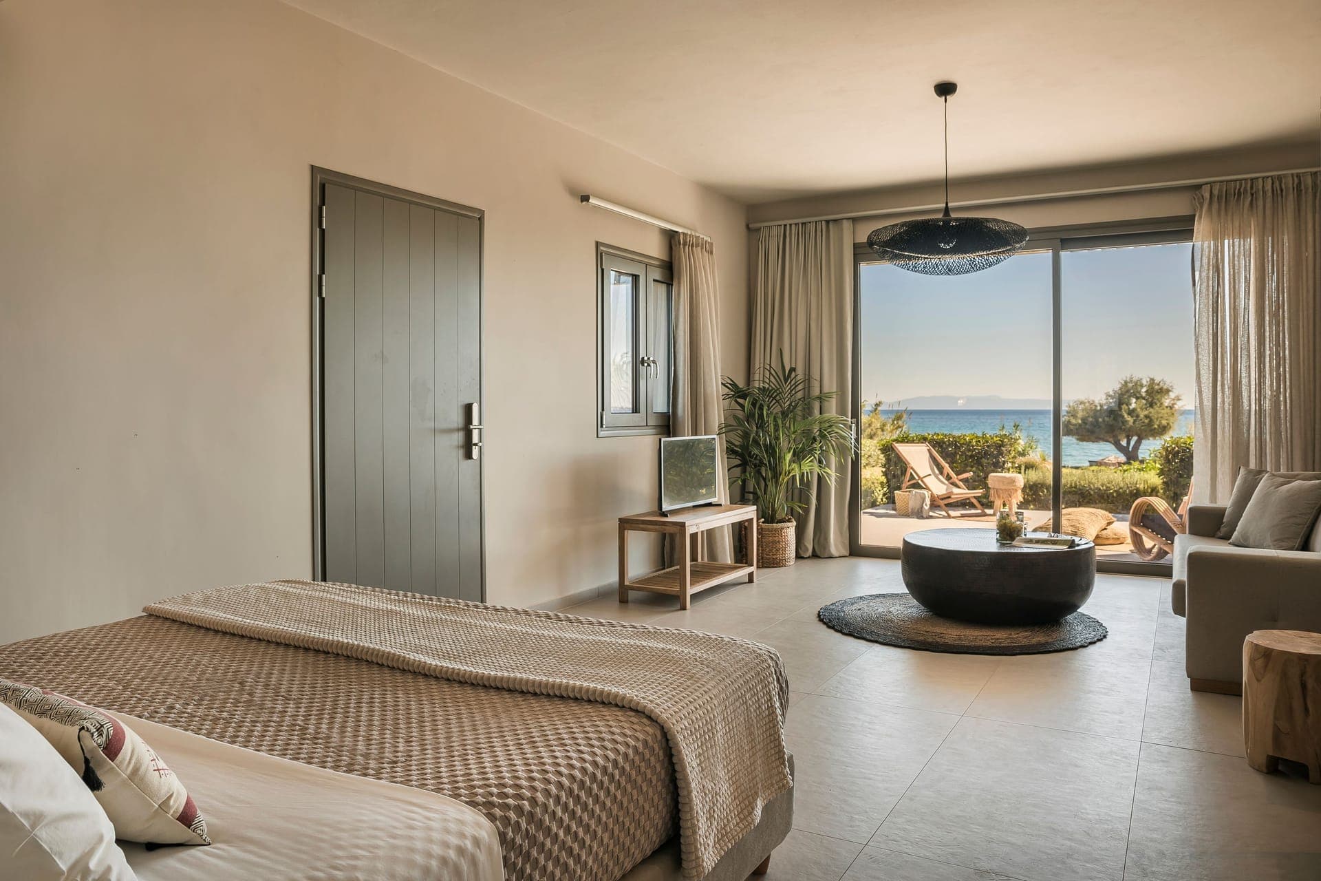 properties-GRANDBLUEB-2.jpg