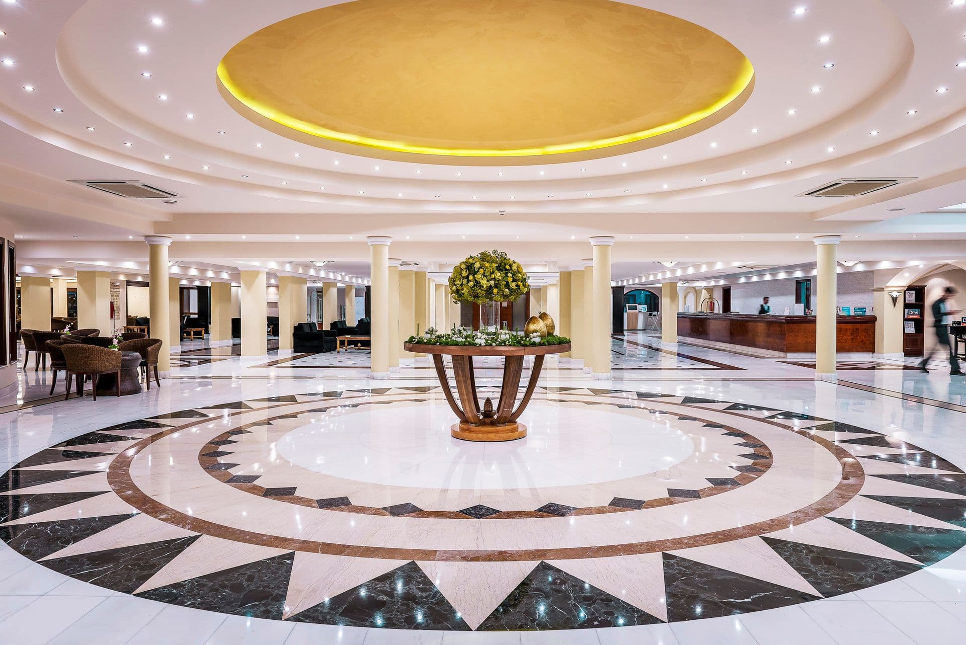 properties-GRANDHOTEL-3.jpg