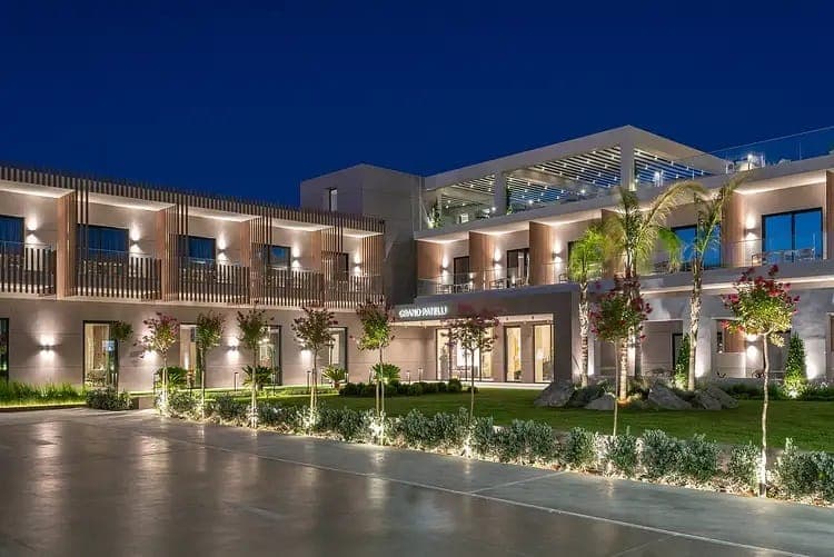 Grand Patelli is a modern four‑star hotel in Myrina, Limnos, enjoying a privileged location near the historic center of the town. With stunning views of the Castle of Myrina and a refined level of hospitality, it offers an elevated and memorable stay.