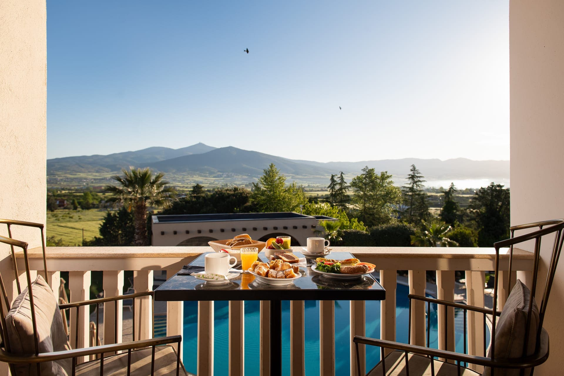 properties-HEAVENHOT-1.jpg