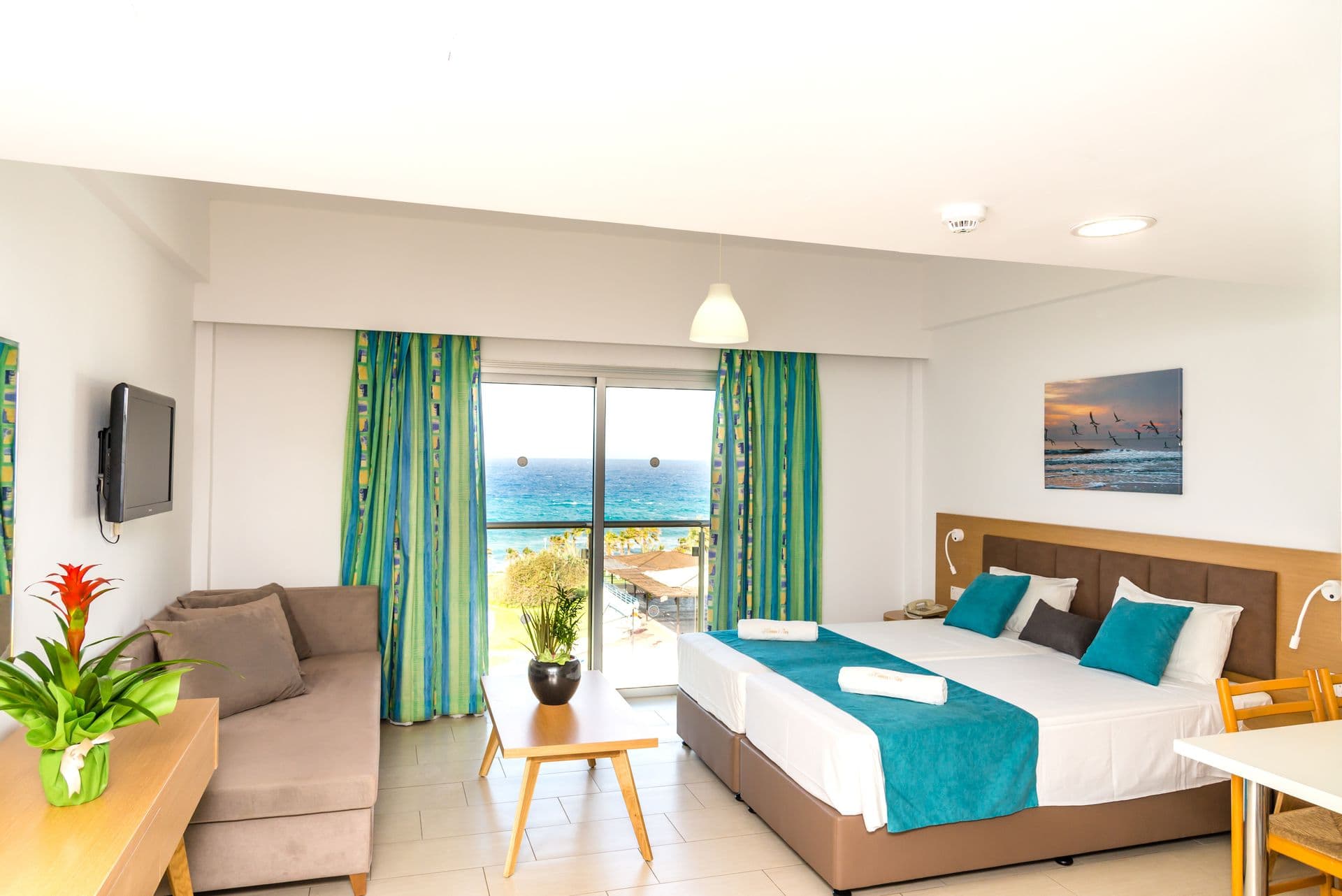 properties-HELIOSBAY-1.jpg