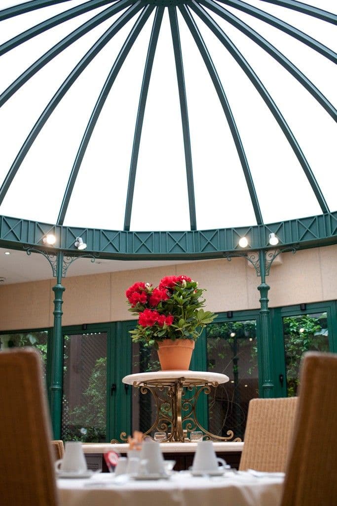 Hera Hotel Breakfast room