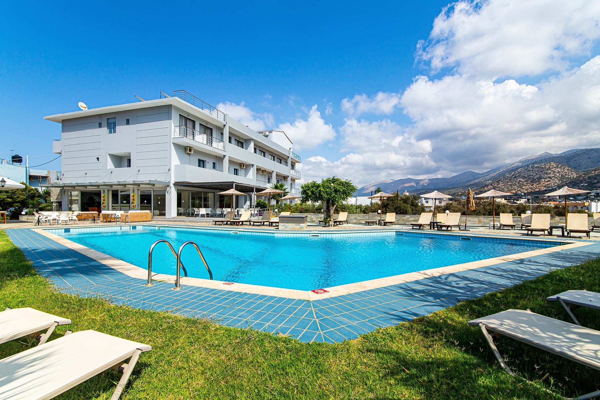 properties-HERMESHTL-0.jpg