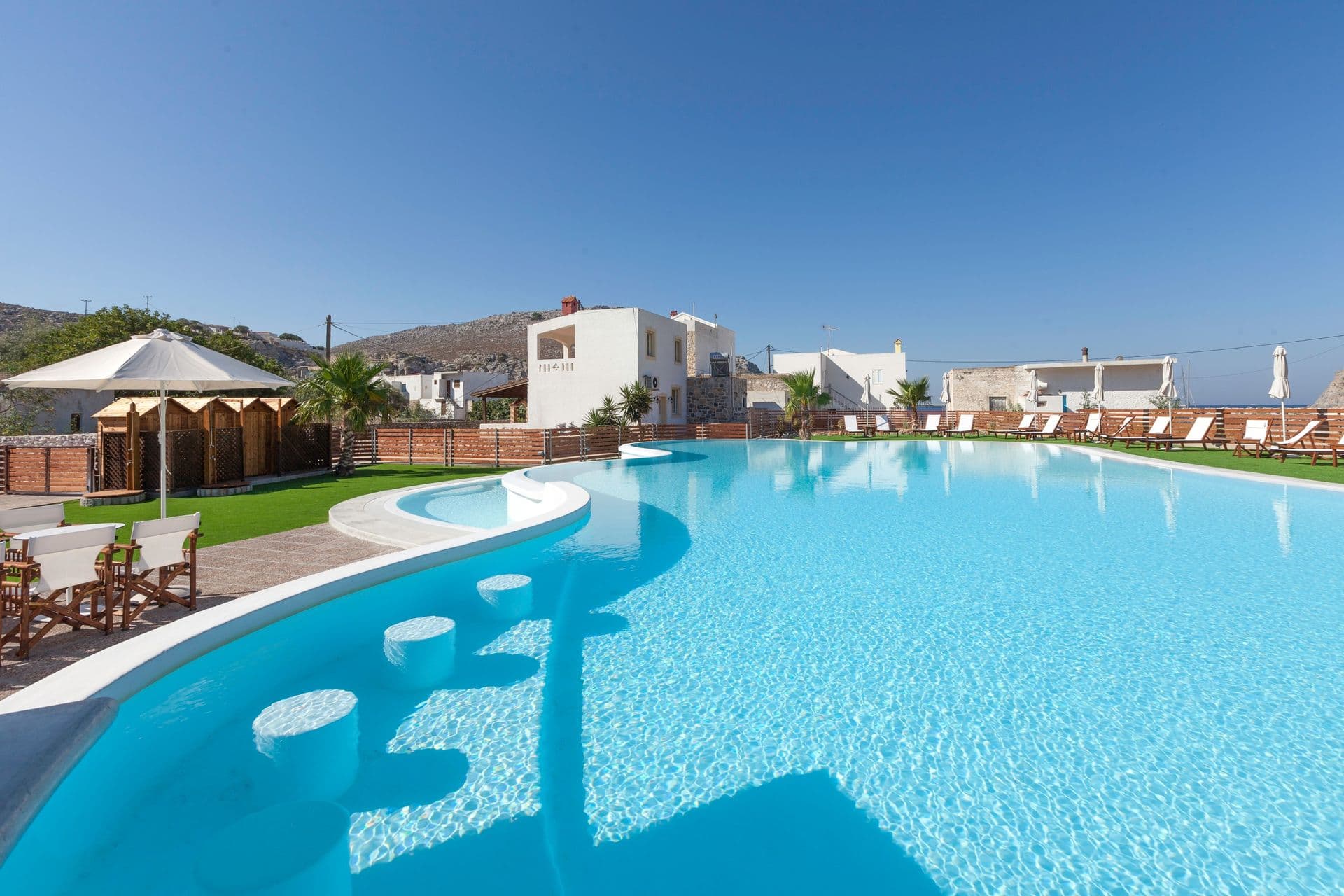 properties-HHPSERIMOS-0.jpg