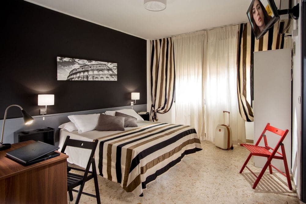 properties-HOTELRADIO-2.jpg