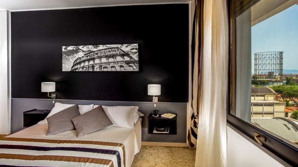 properties-HOTELRADIO-4.jpg