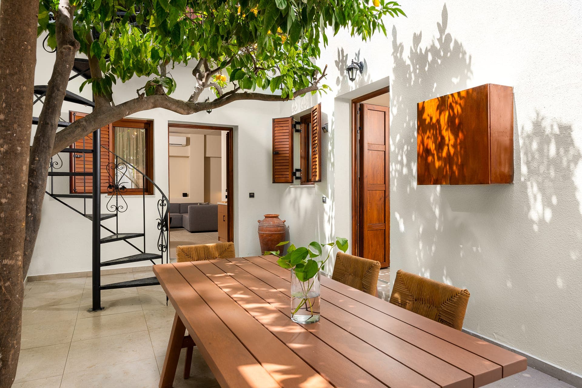 properties-HOUSEMARIG-2.jpg