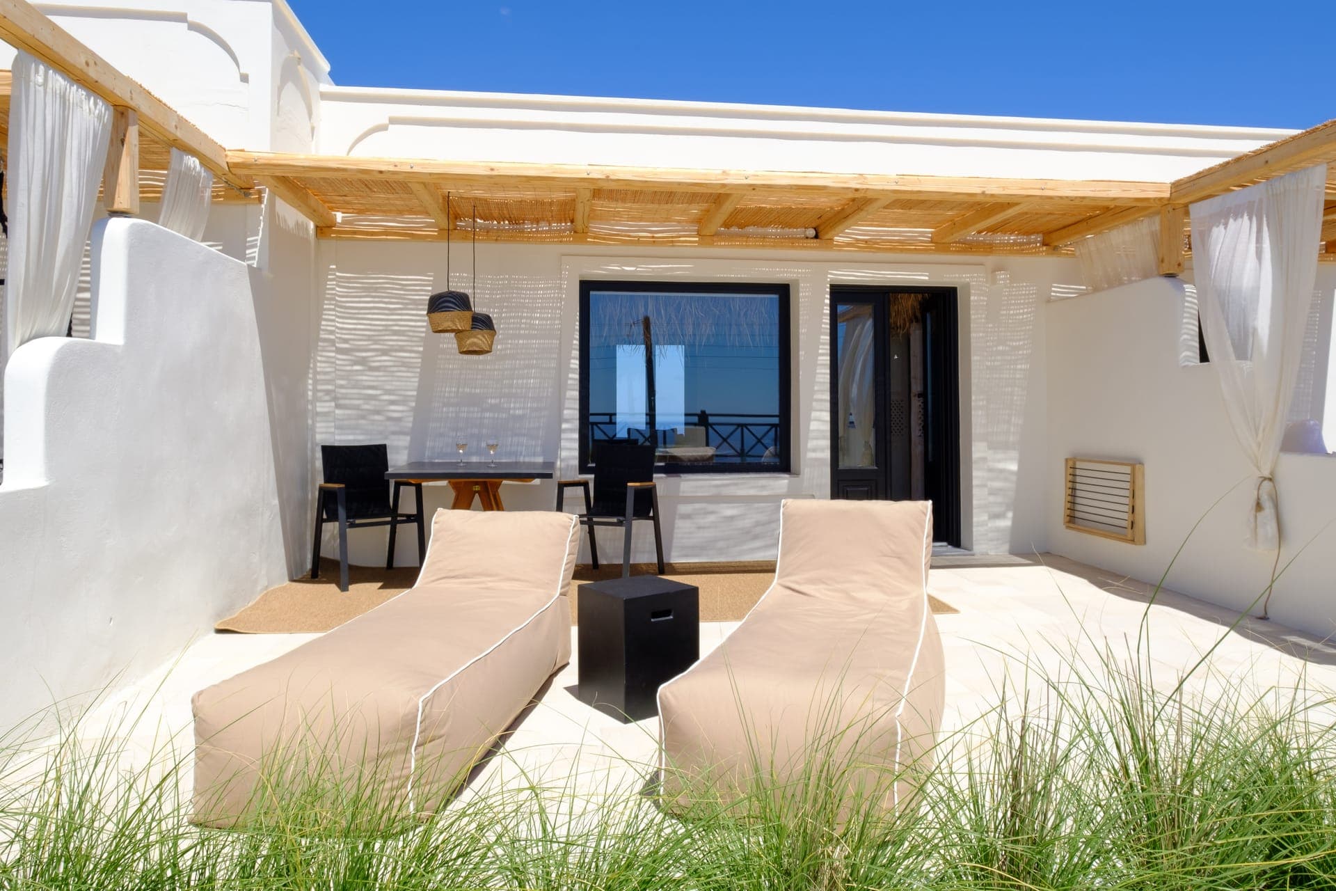 properties-IFESTAU4-0.jpg