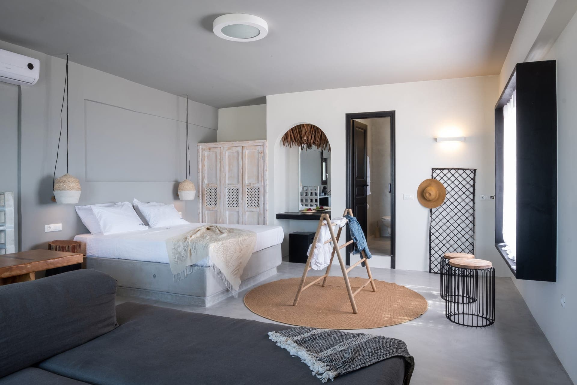 properties-IFESTAU4-3.jpg