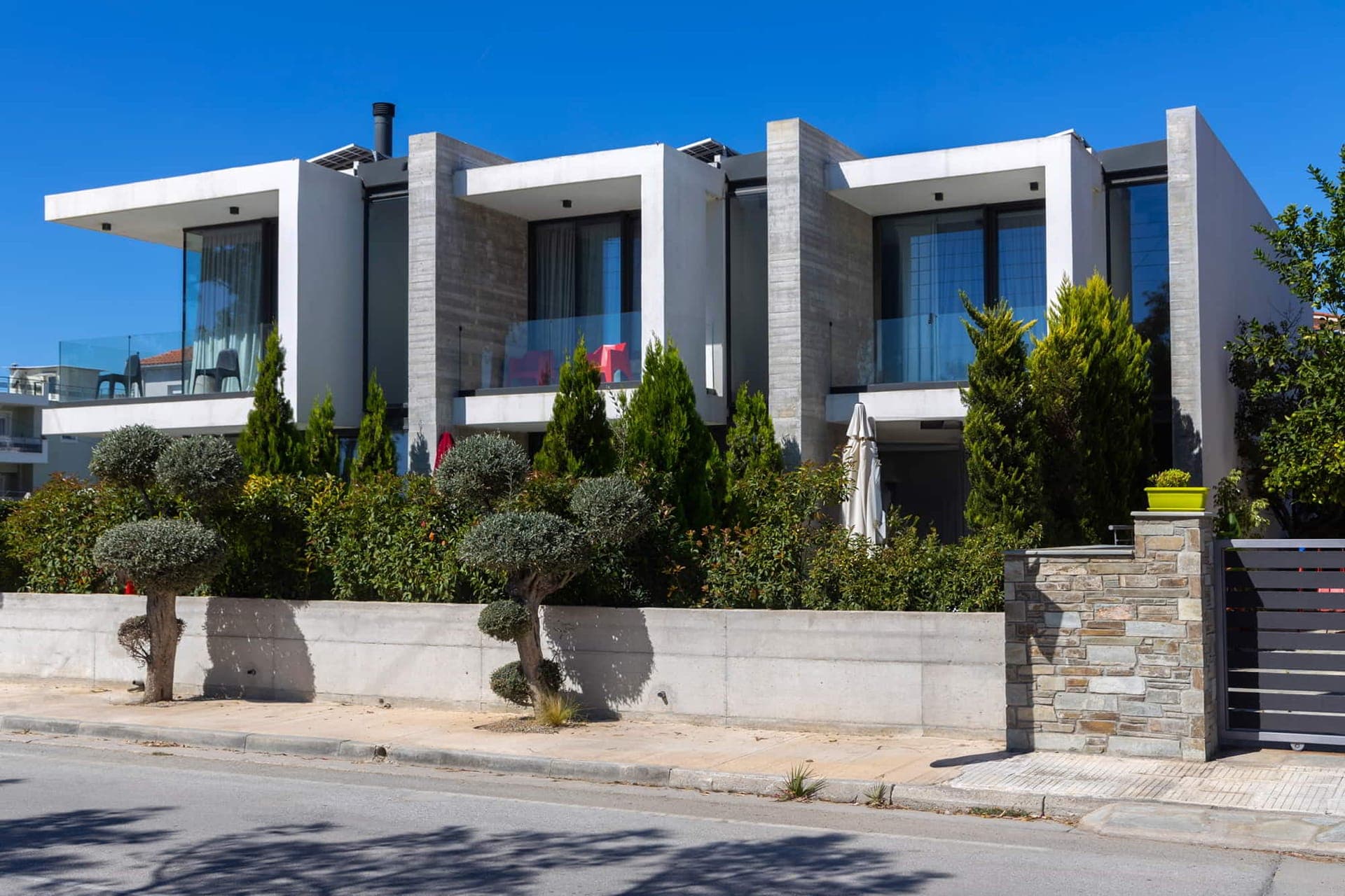 properties-IKIES3-3.jpg