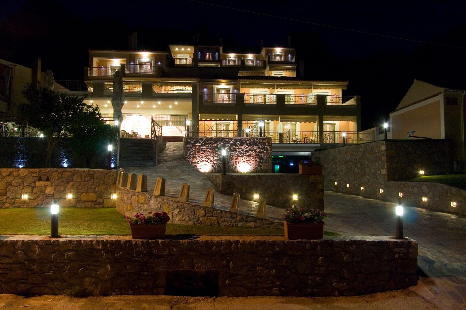 properties-ILIAMARE-0.jpg