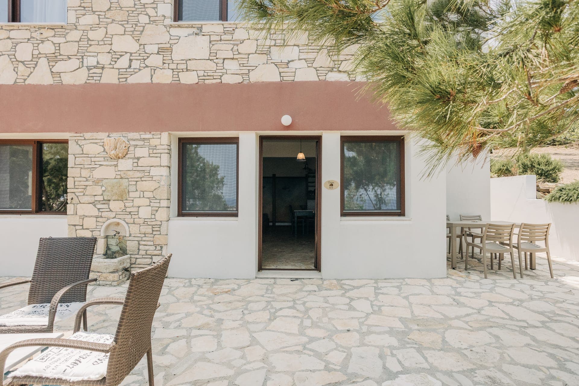 properties-ILIATORASV-4.jpg