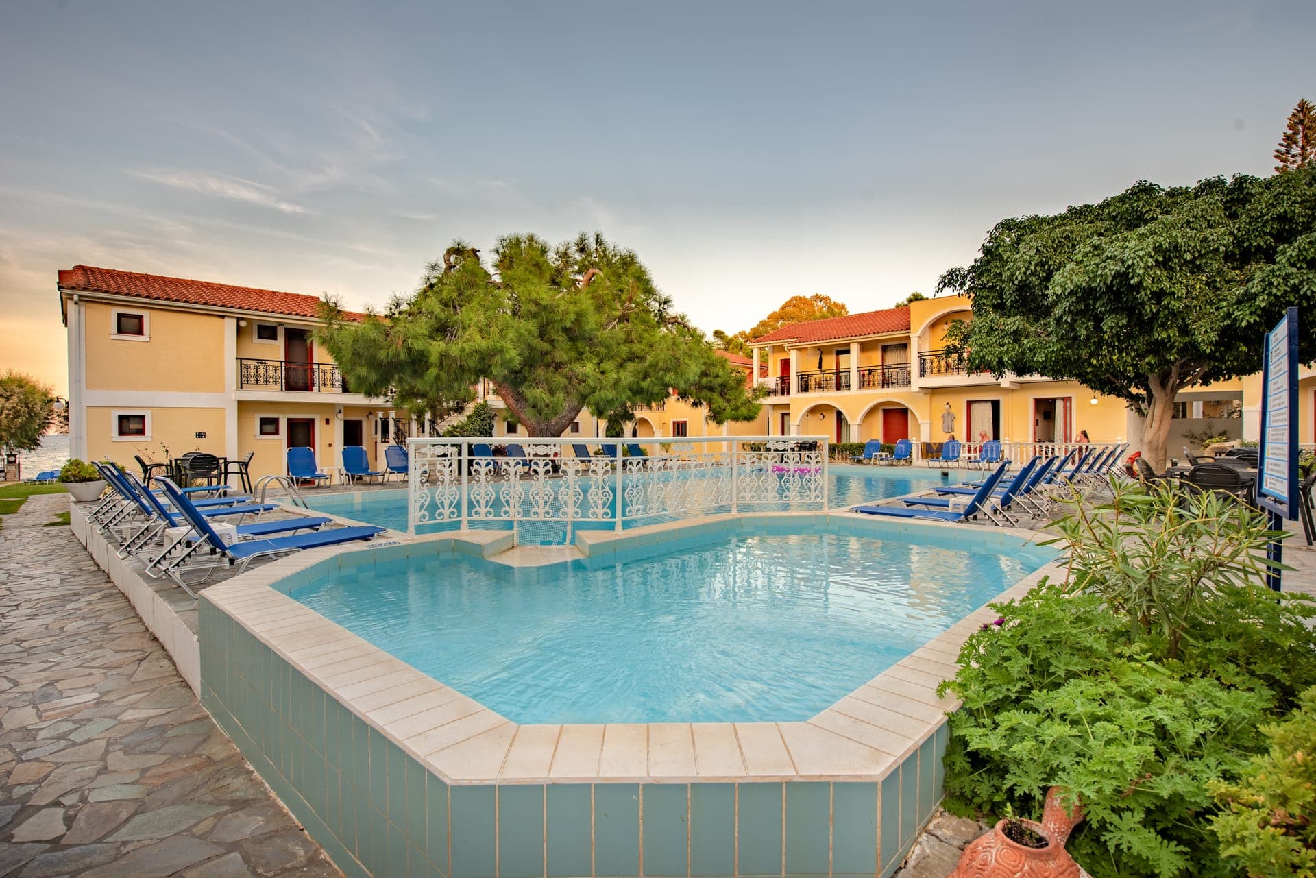 properties-ILIESSABEA-1.jpg
