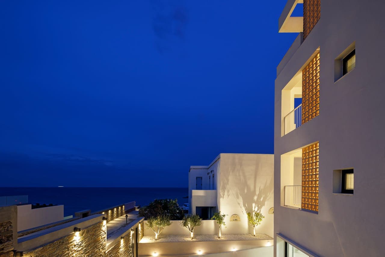 properties-INFITINOS-4.jpg
