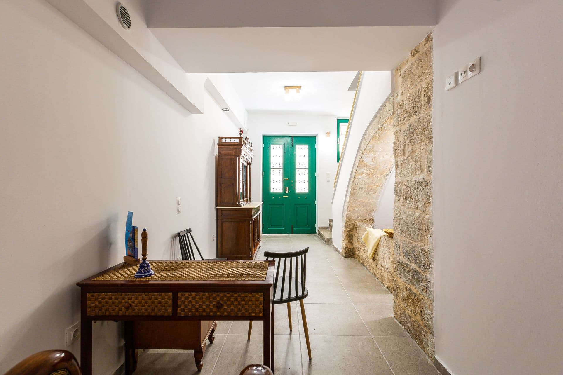 properties-INKHTLPHOS-2.jpg