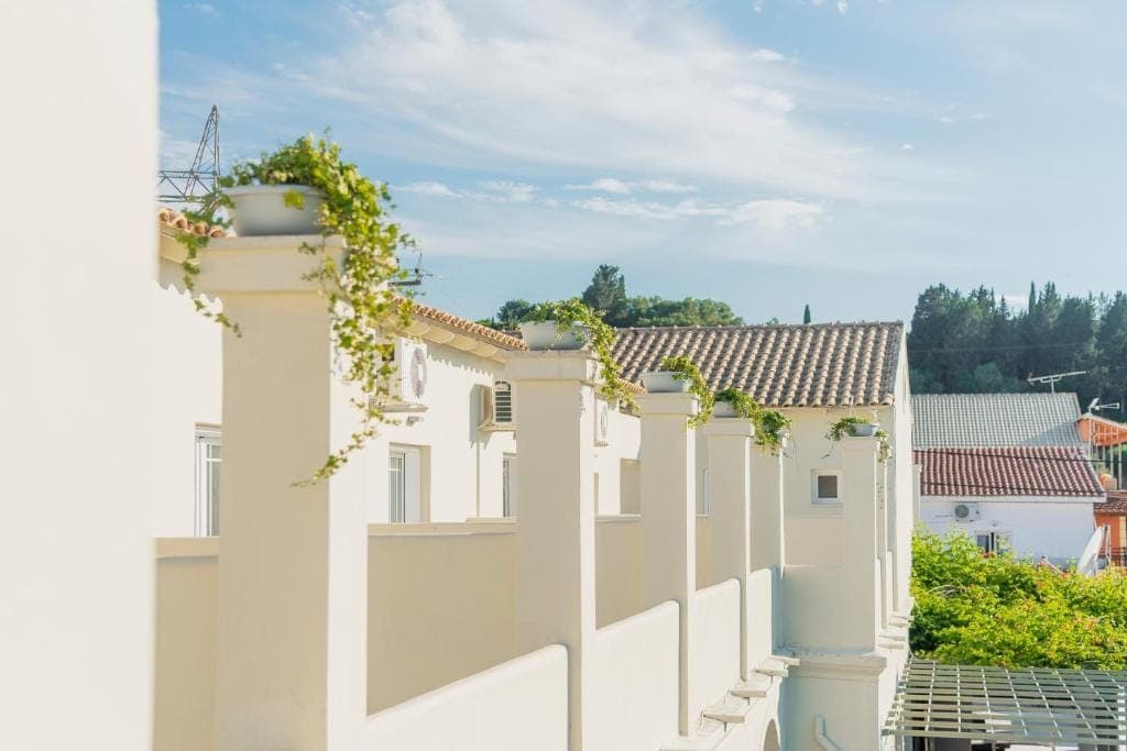 properties-IONIANBL-1.jpg
