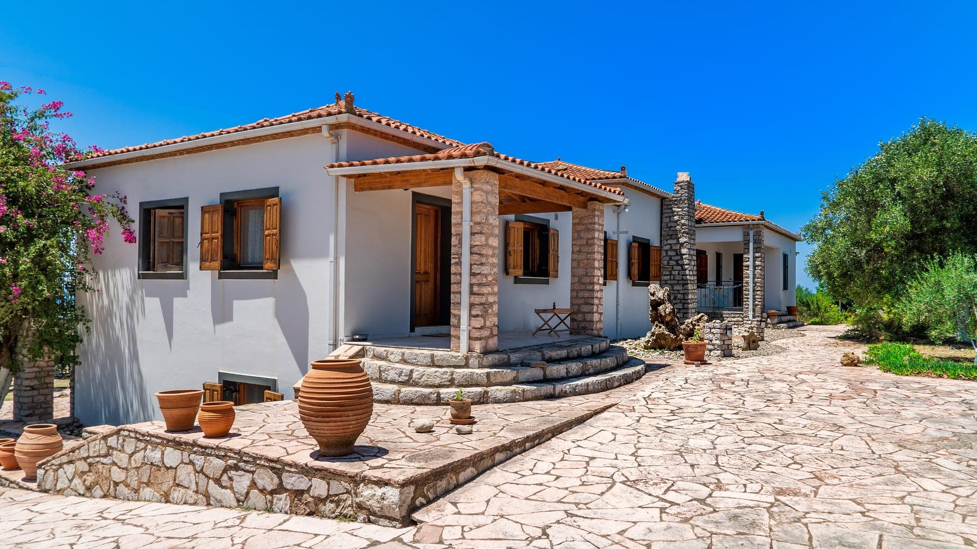 properties-IONIANEON-0.jpg