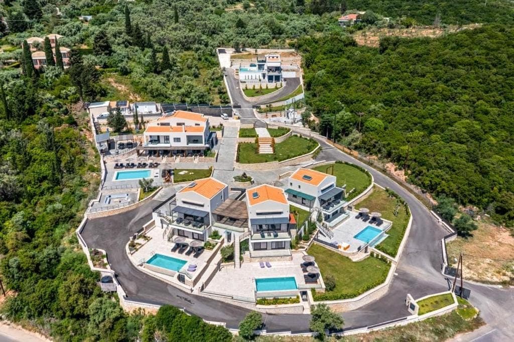 properties-IONIANHRES-0.jpg