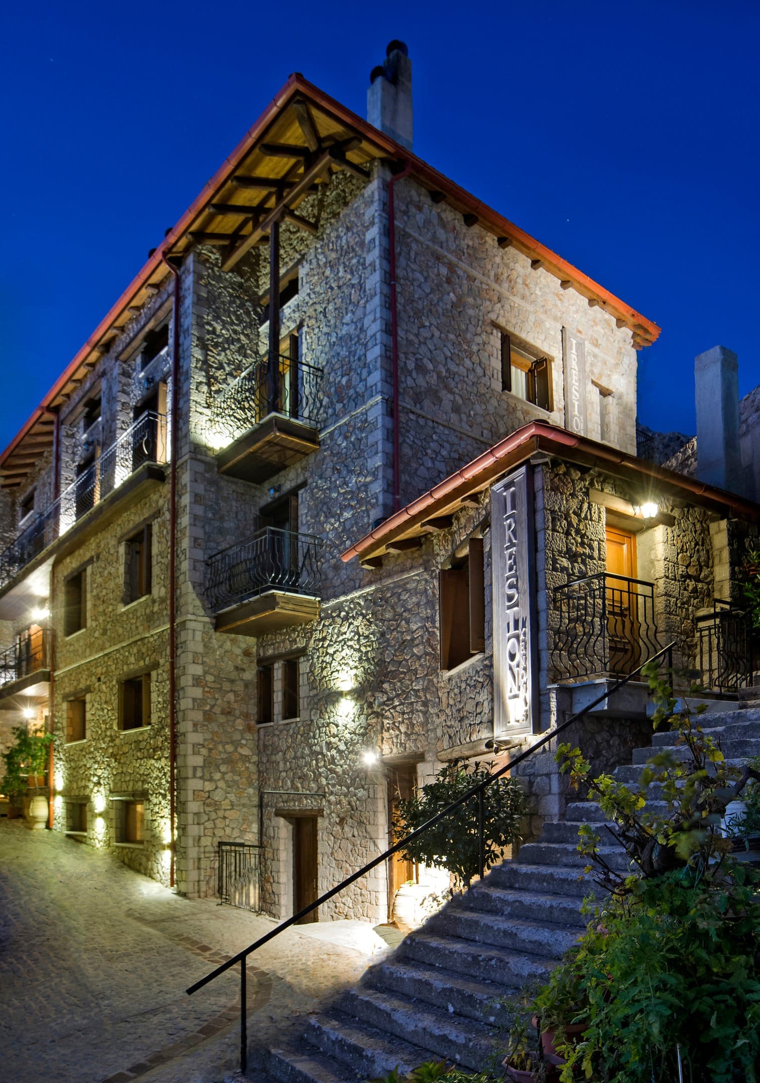 properties-IRESIONI-2.jpg