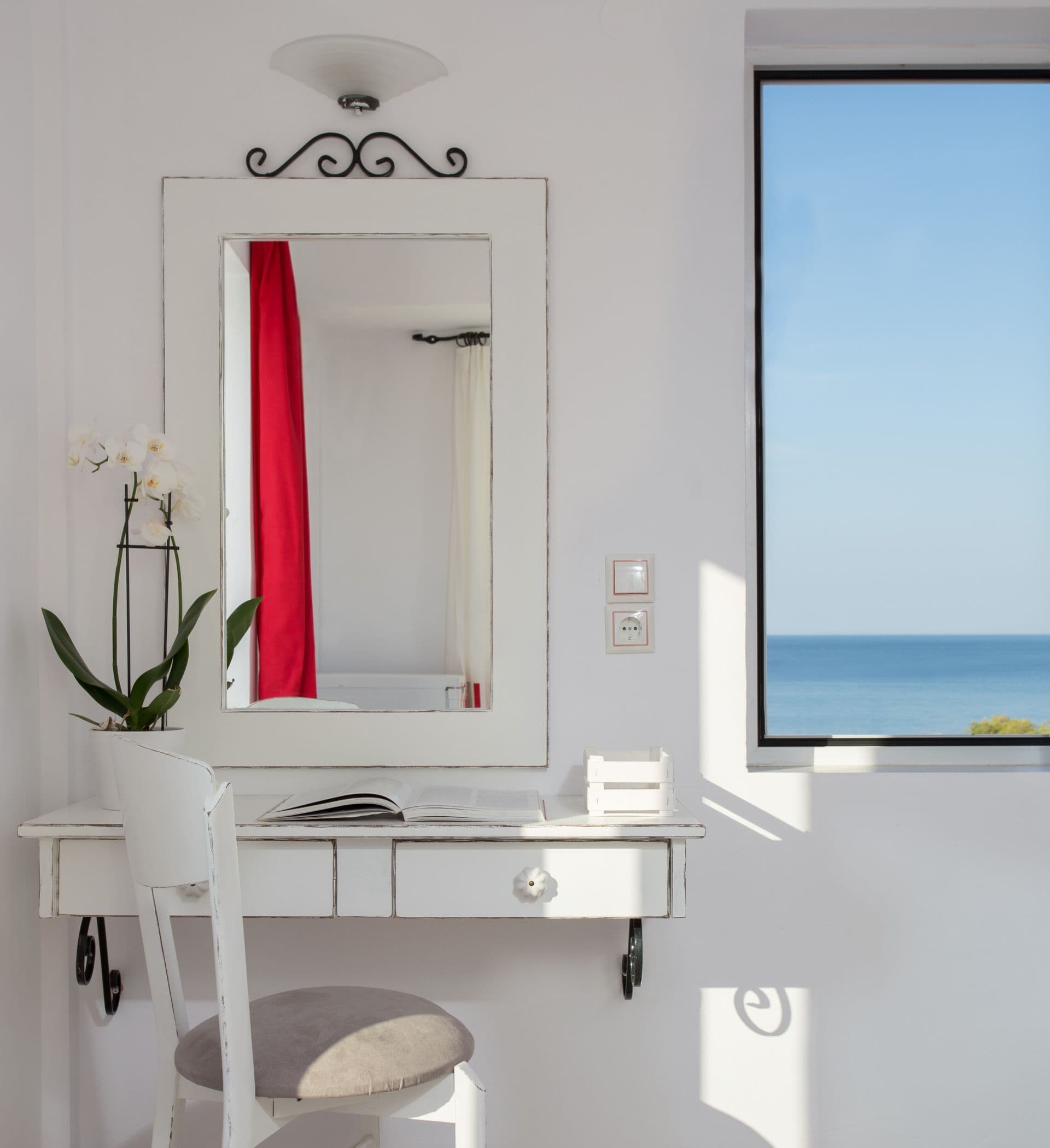 properties-IRISBEACH-2.jpg