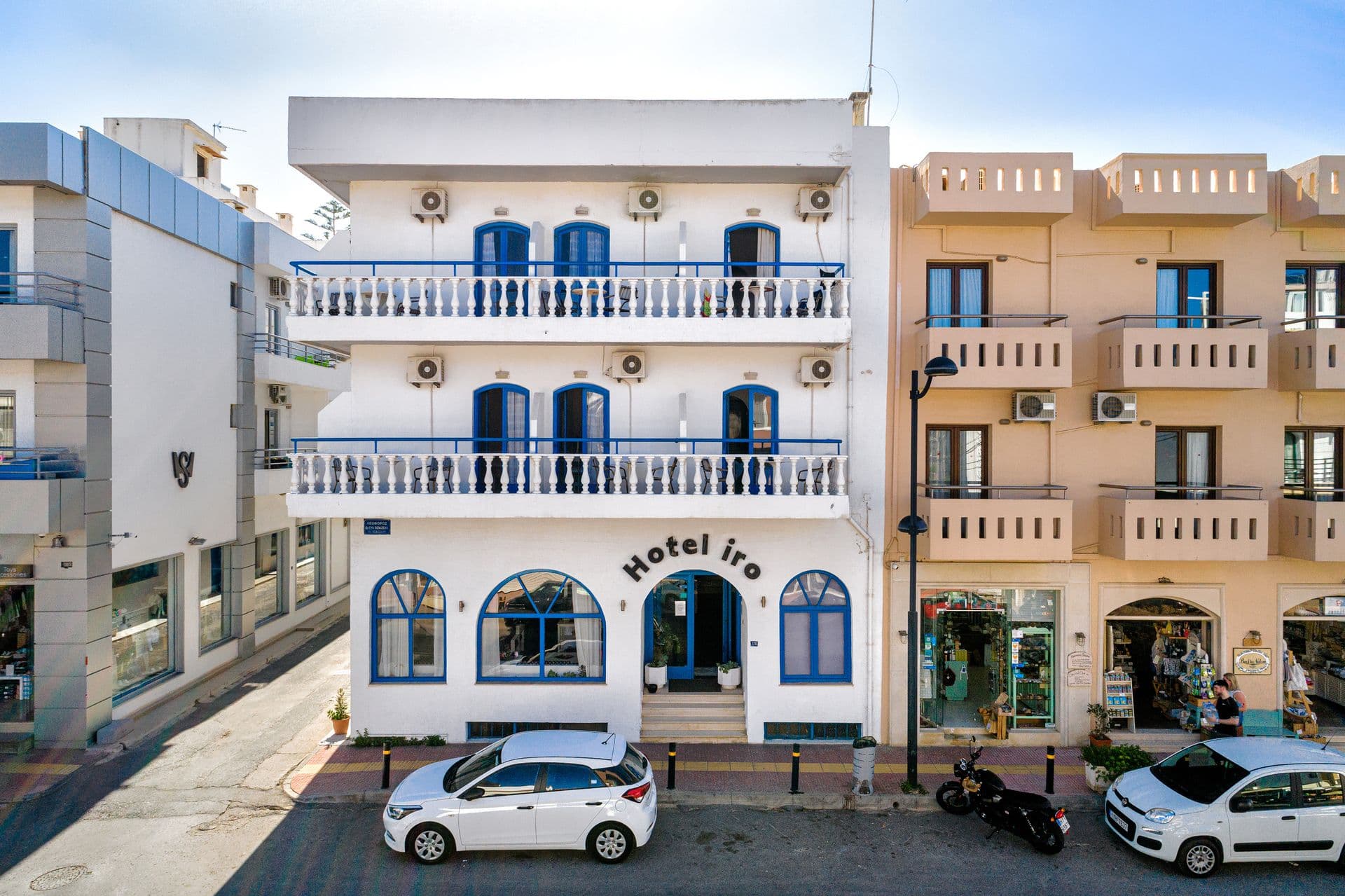 properties-IROHOTEL-1.jpg